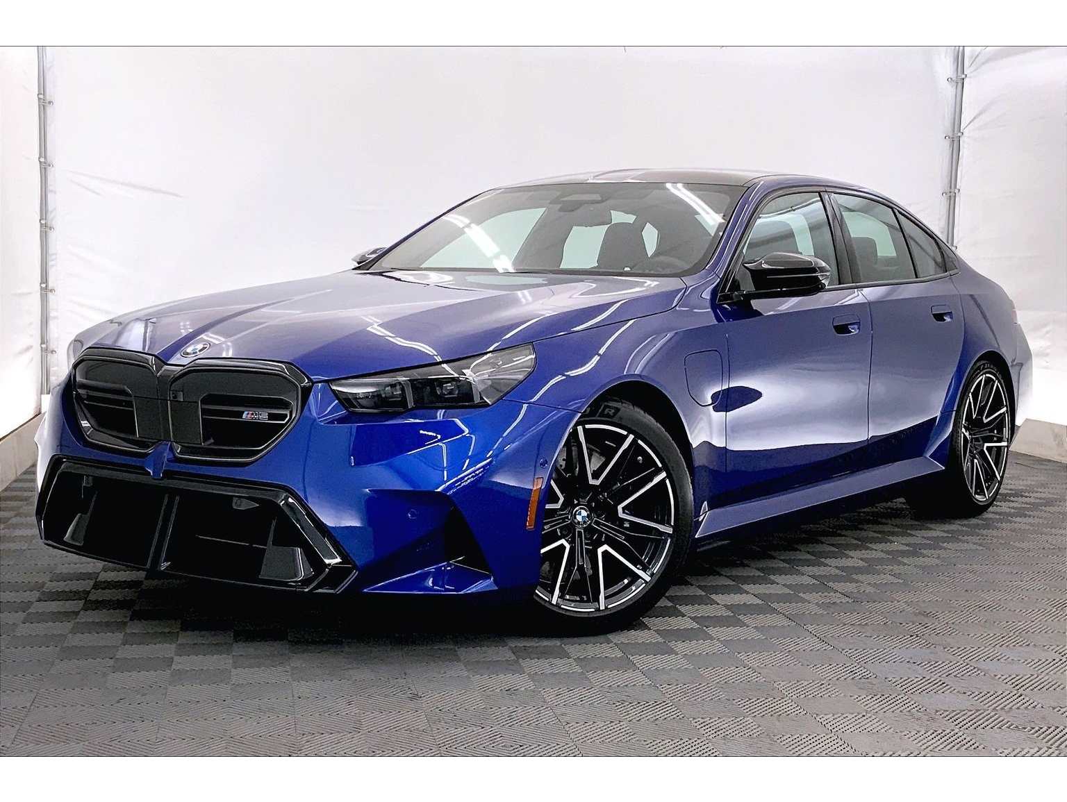 2025 BMW M5 M5's photo