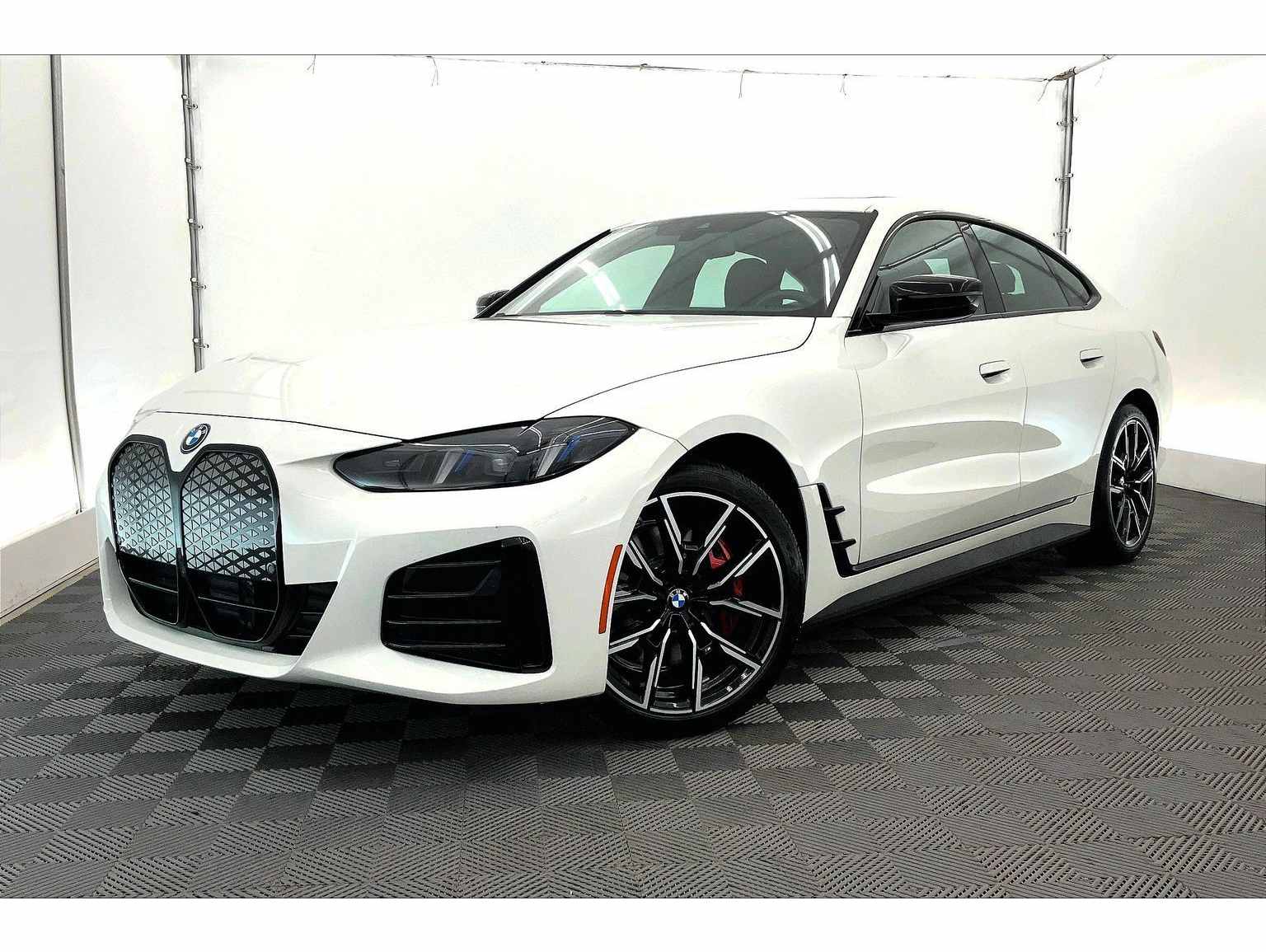 2025 BMW i4