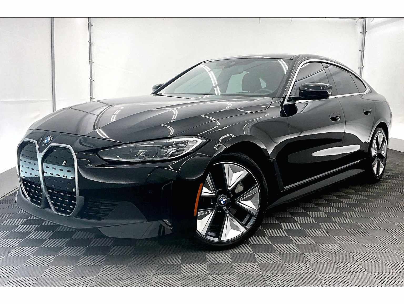 2024 BMW i4
