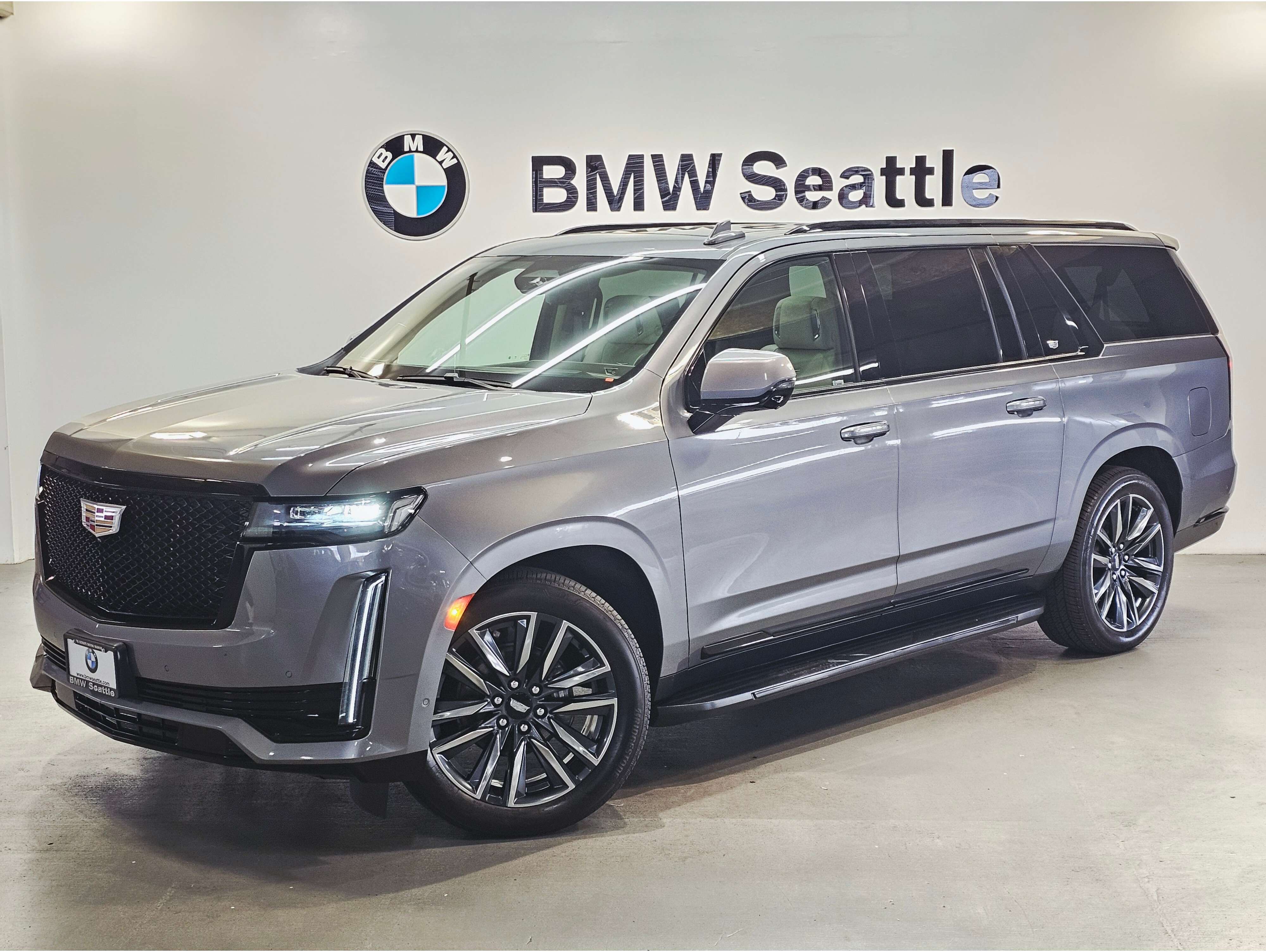 2021 Cadillac Escalade ESV Sport Platinum's photo