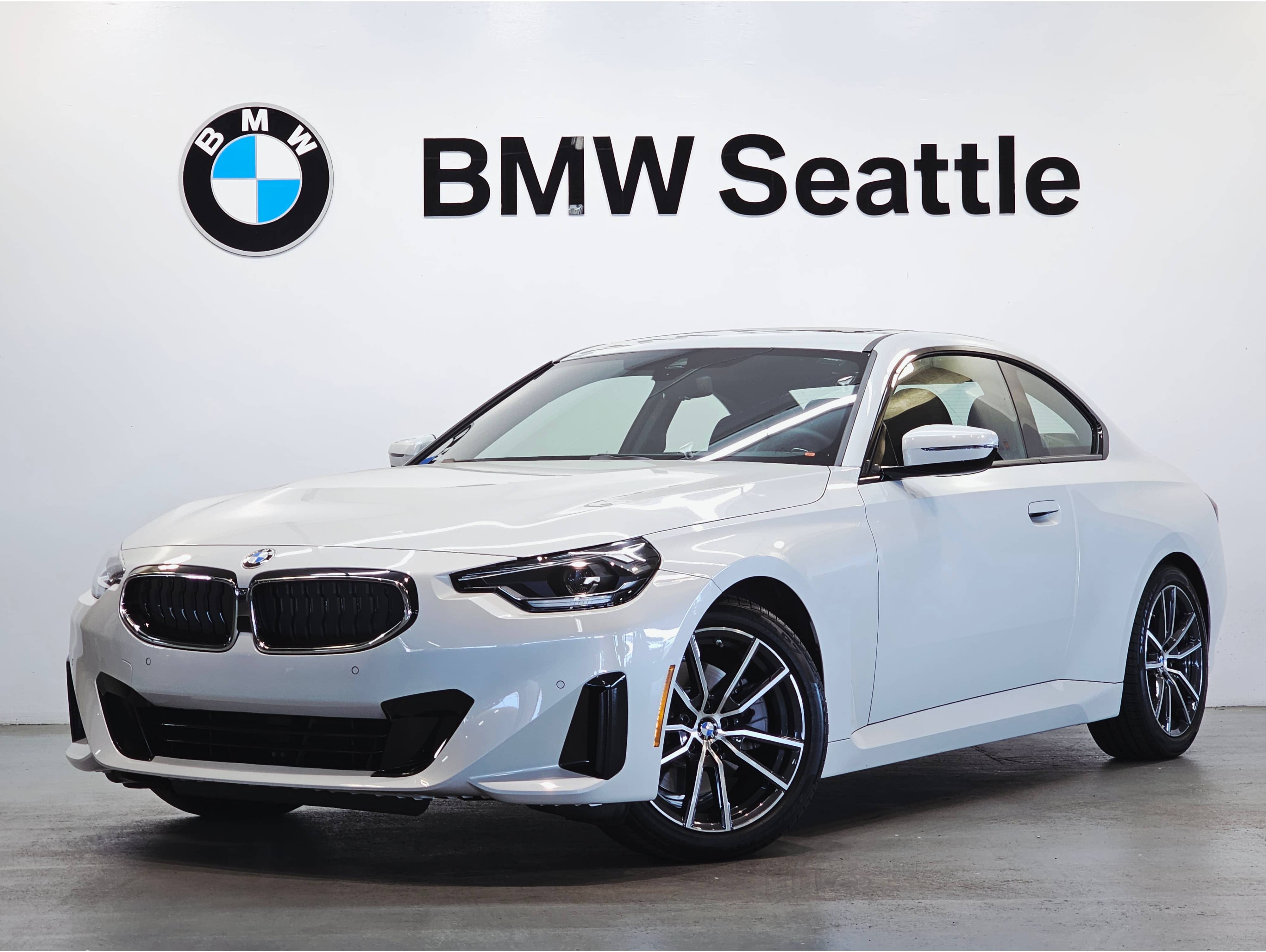 2024 BMW 2 Series 230i's photo