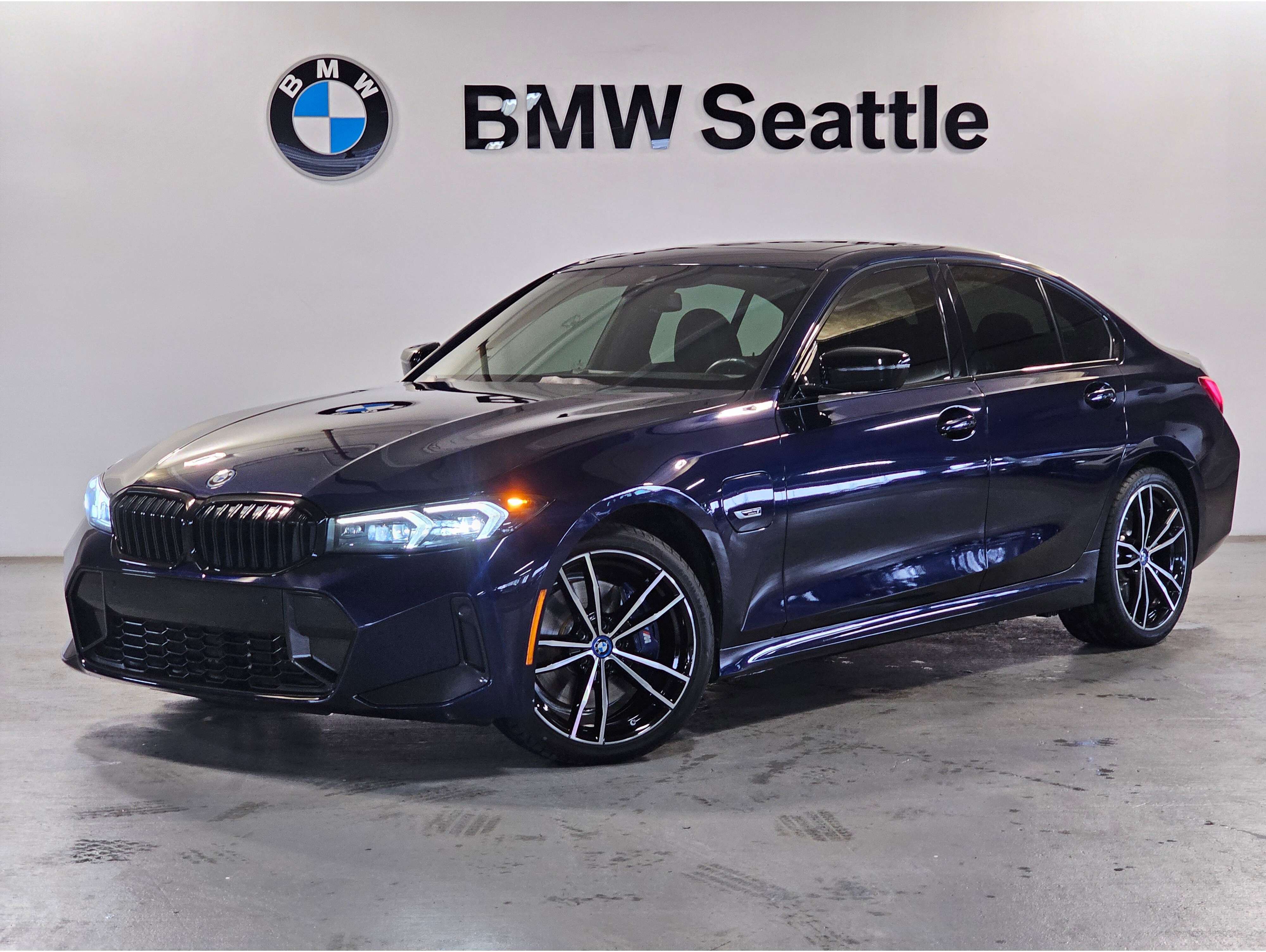 2023 BMW 3 Series 330e