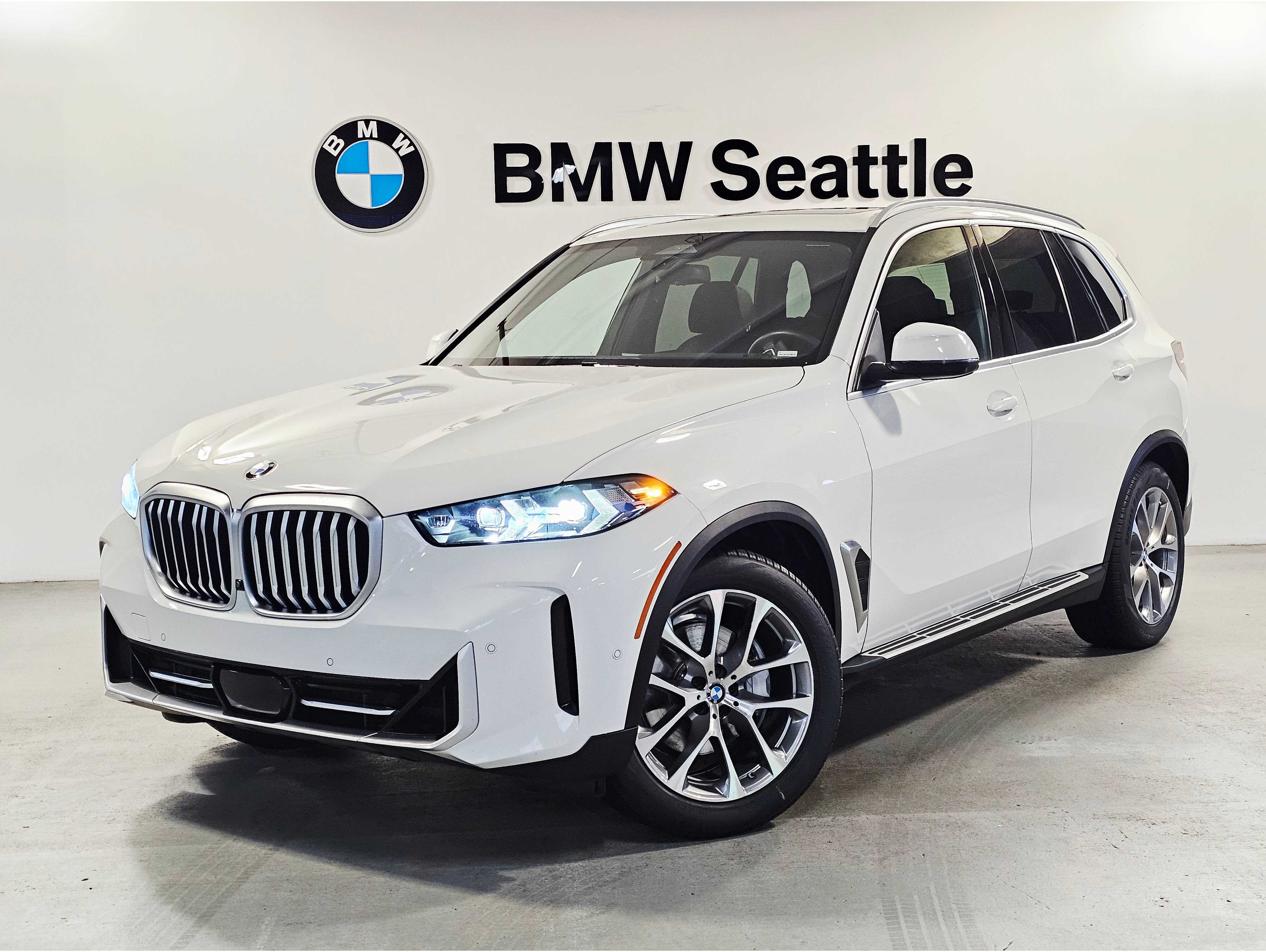 2024 BMW X5 40i's photo