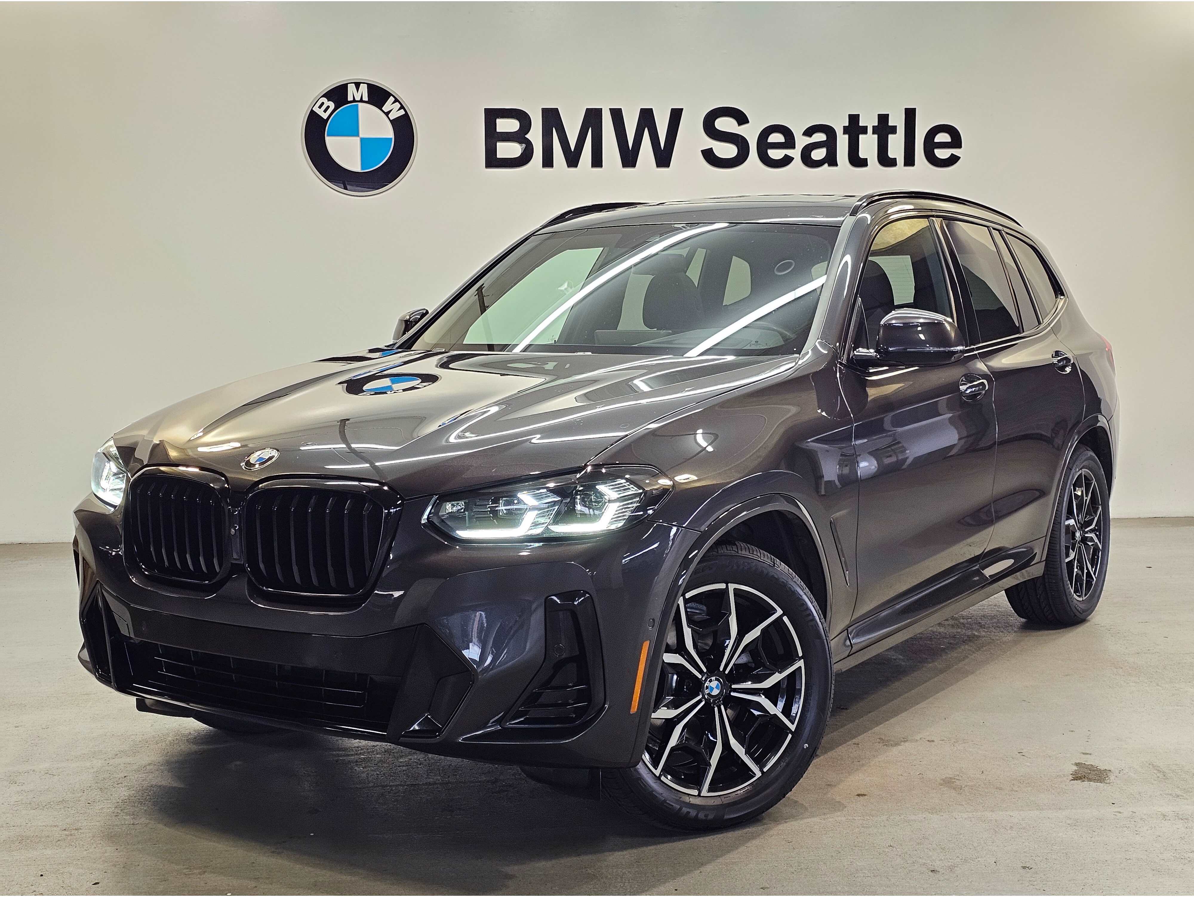 2023 BMW X3 30i's photo