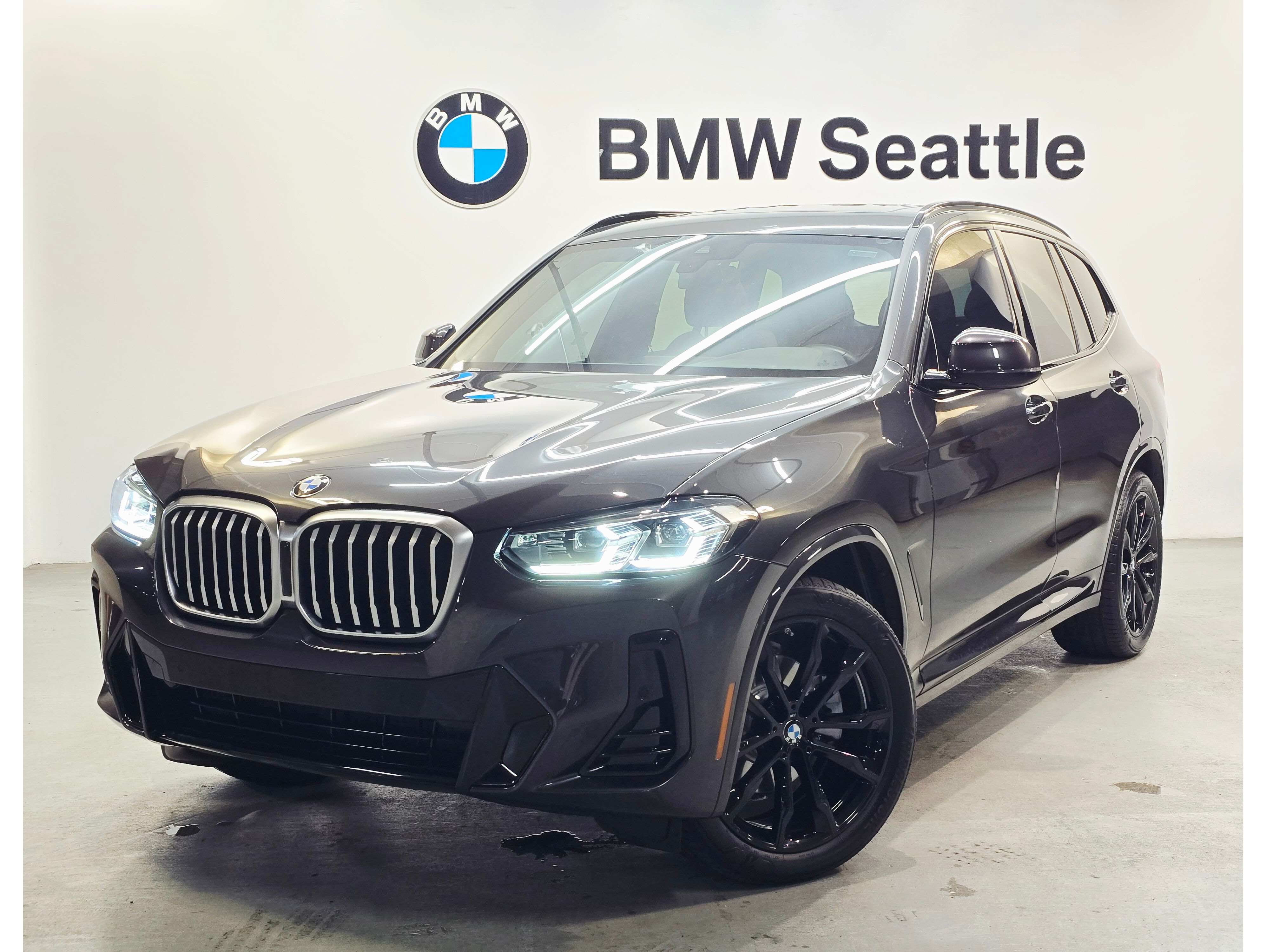 2023 BMW X3 30i's photo