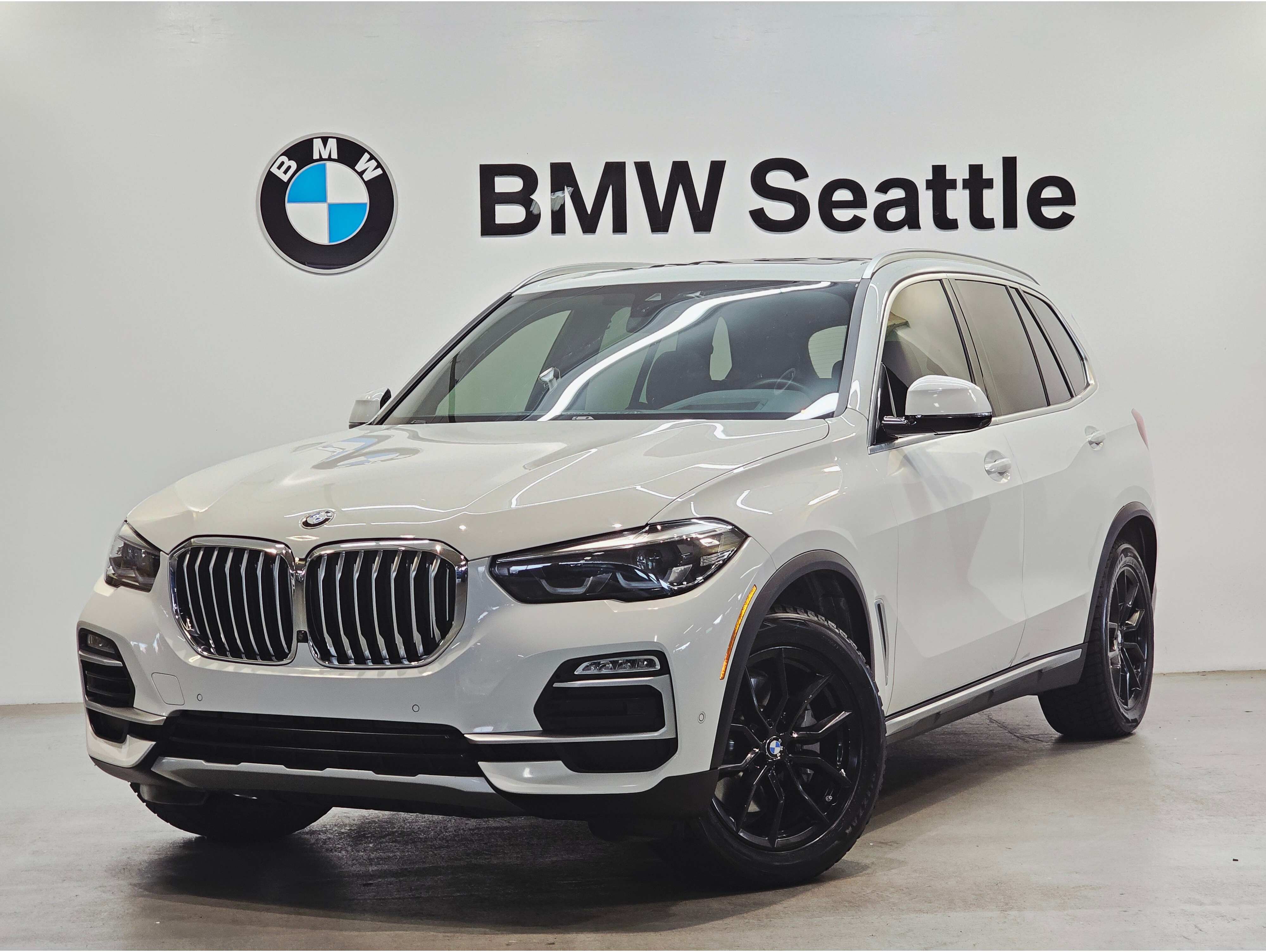 2021 BMW X5 40i's photo