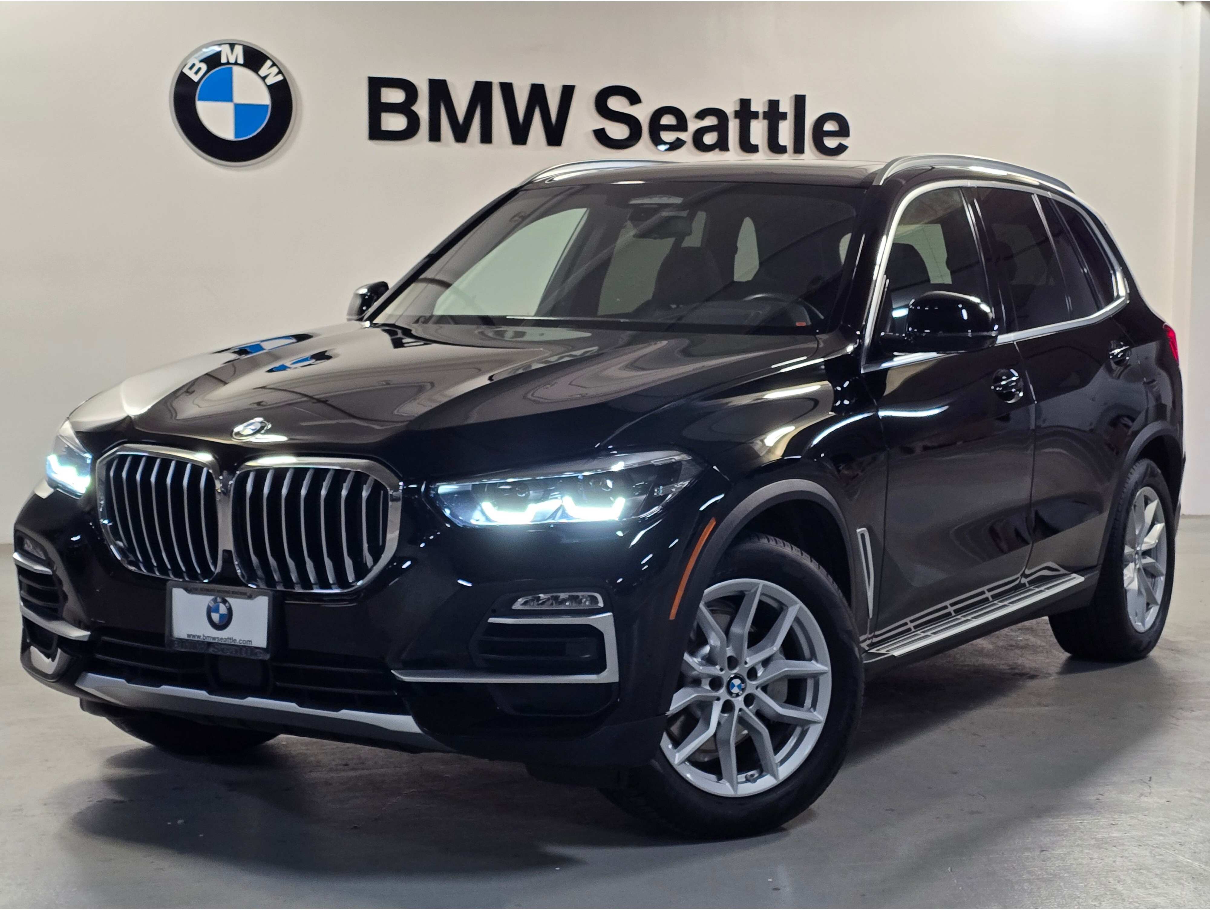 2020 BMW X5 40i's photo