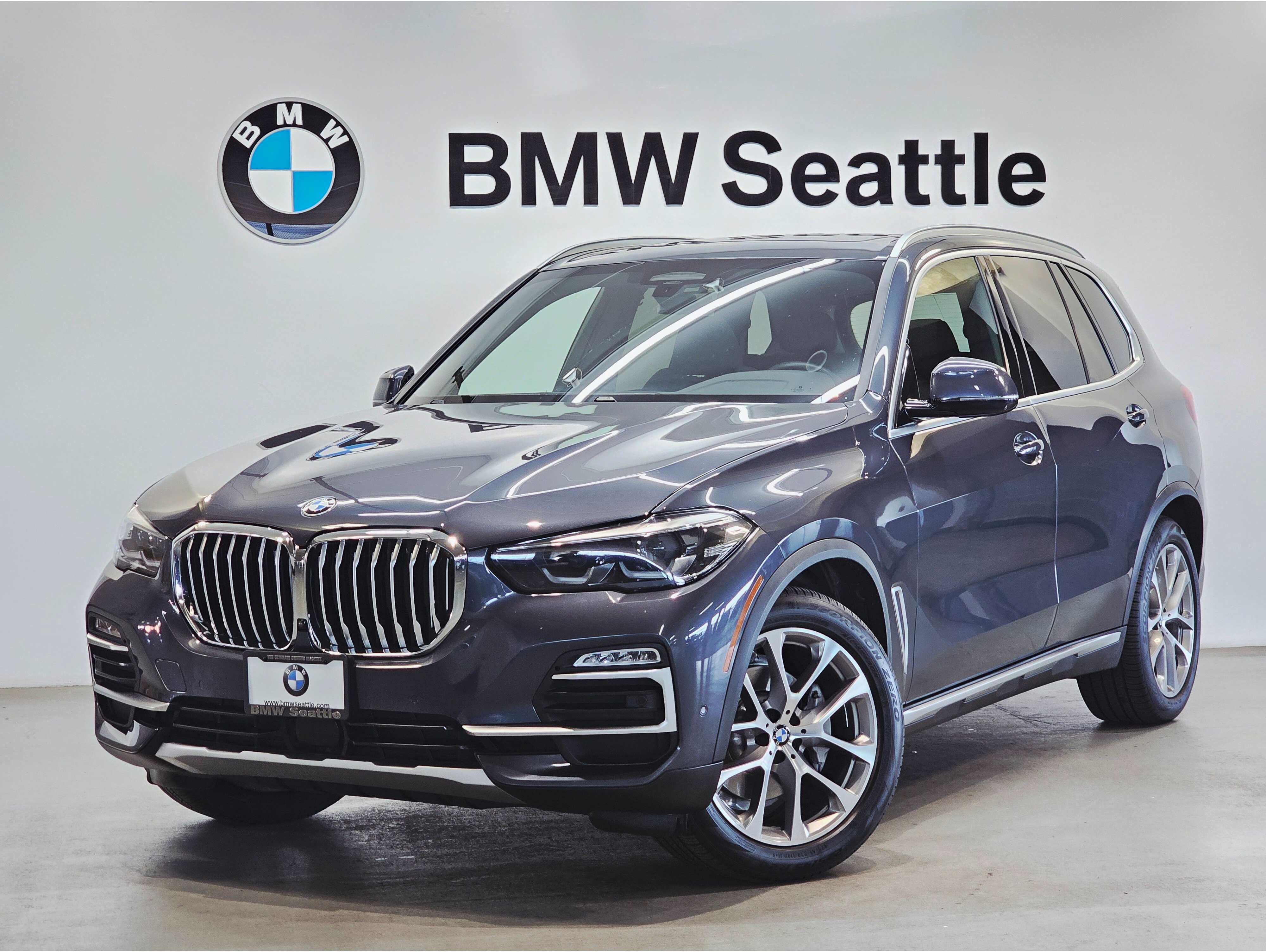 2021 BMW X5 40i's photo