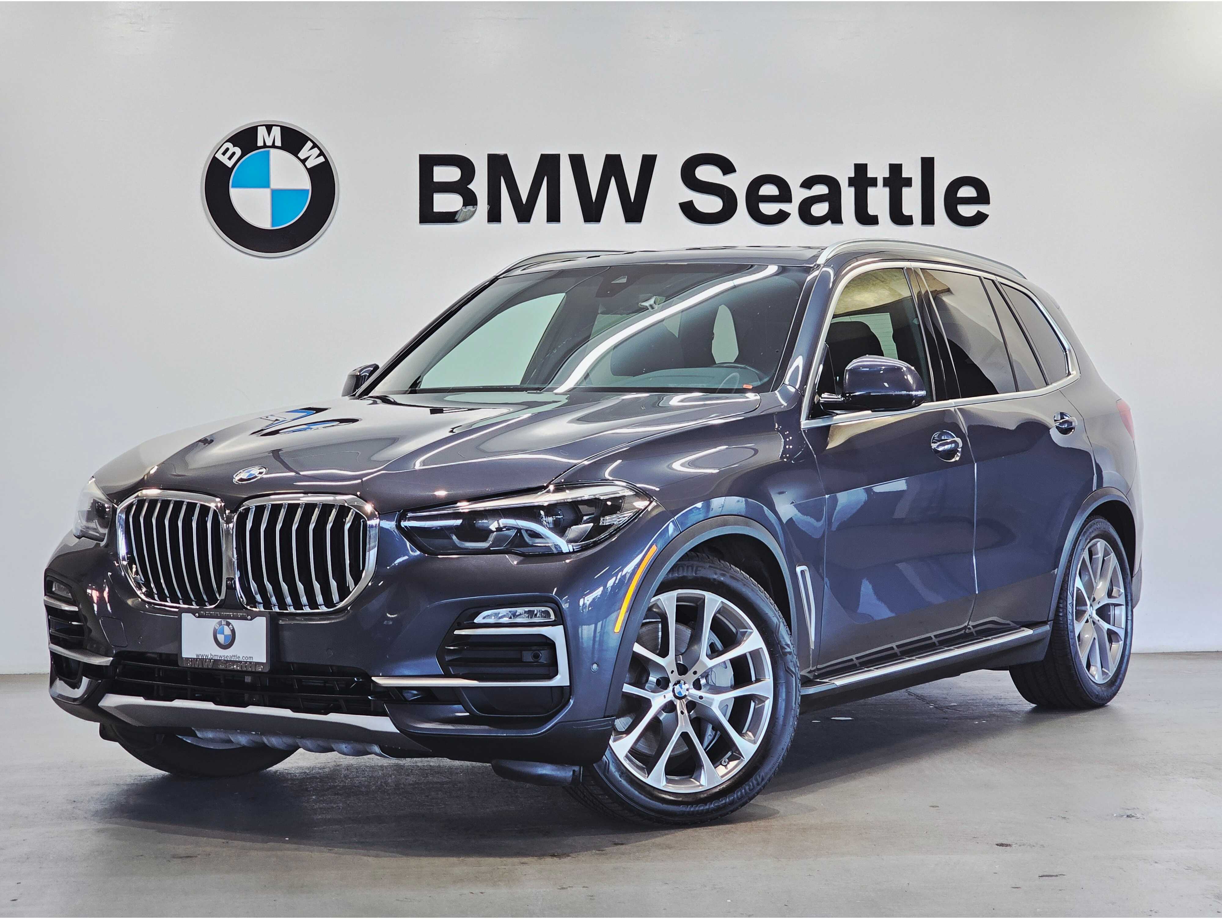 2020 BMW X5 50i's photo