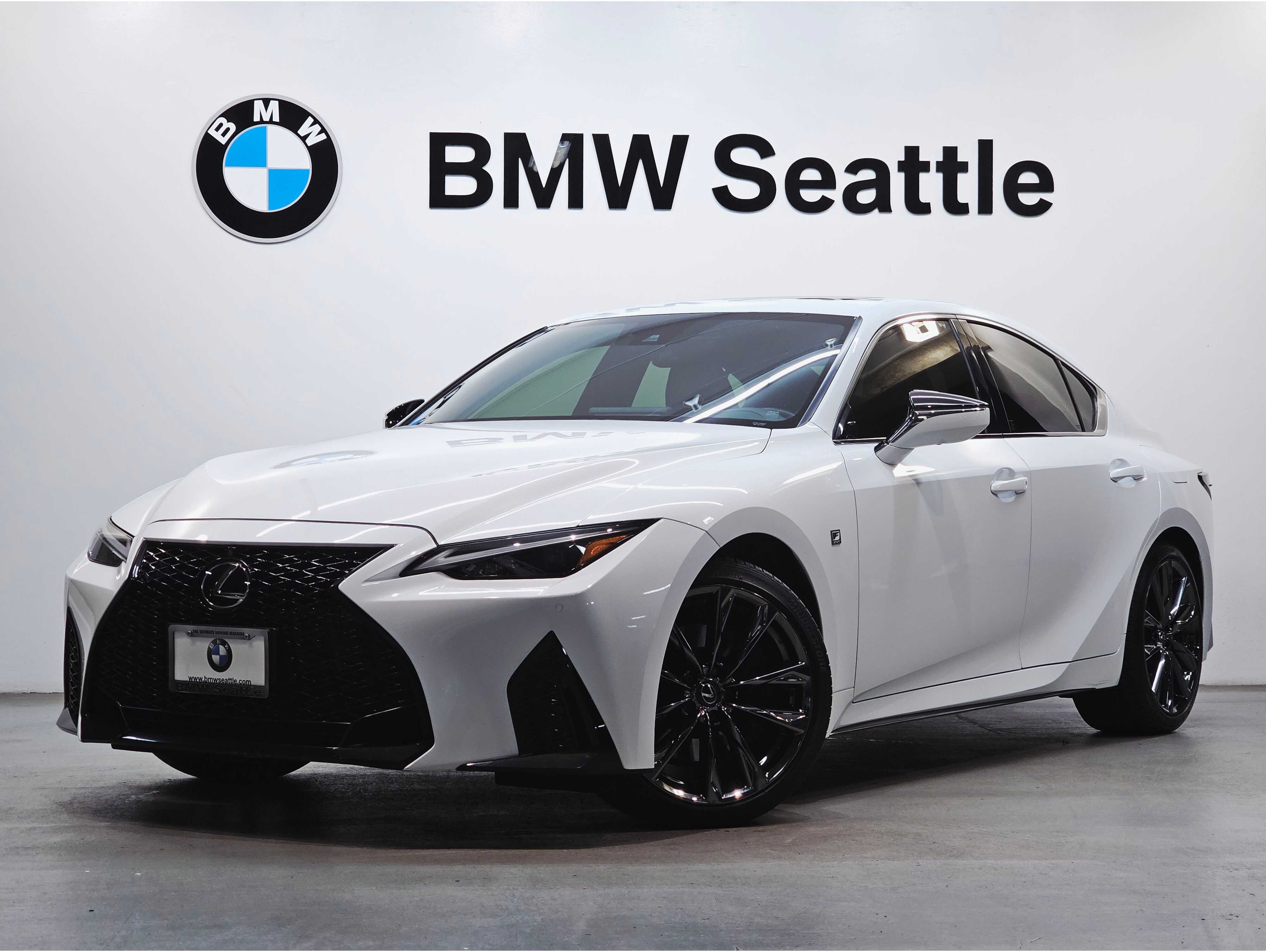 2022 Lexus IS 350 F SPORT's photo