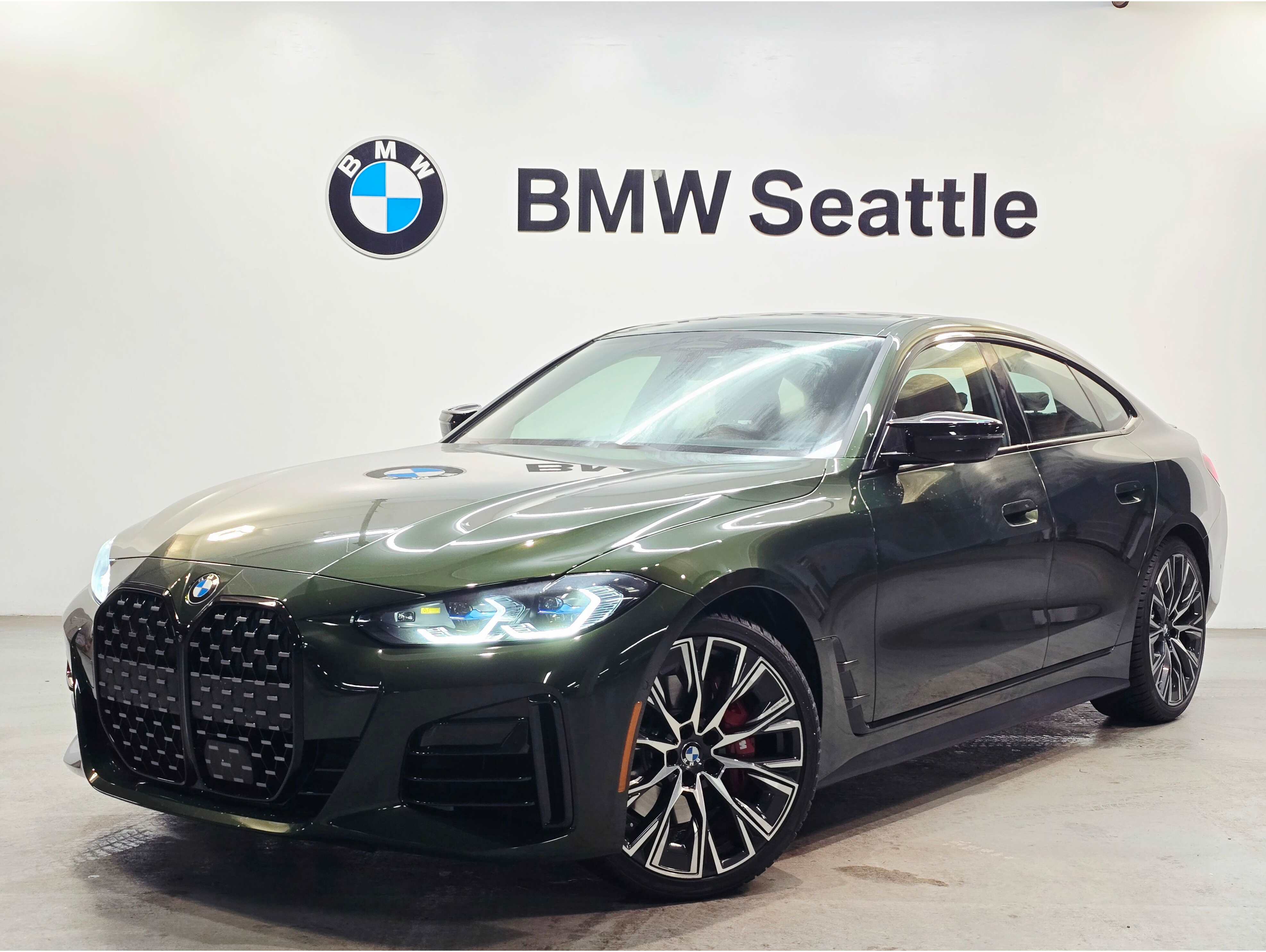 2024 BMW 4 Series M440i's photo