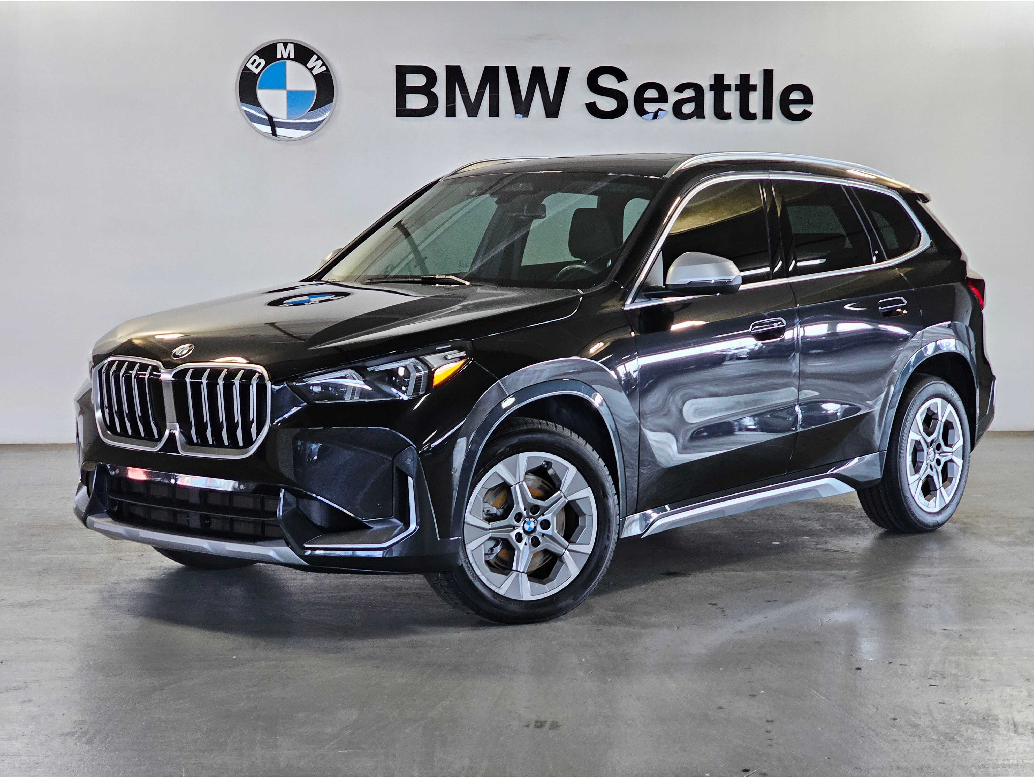 2023 BMW X1 28i