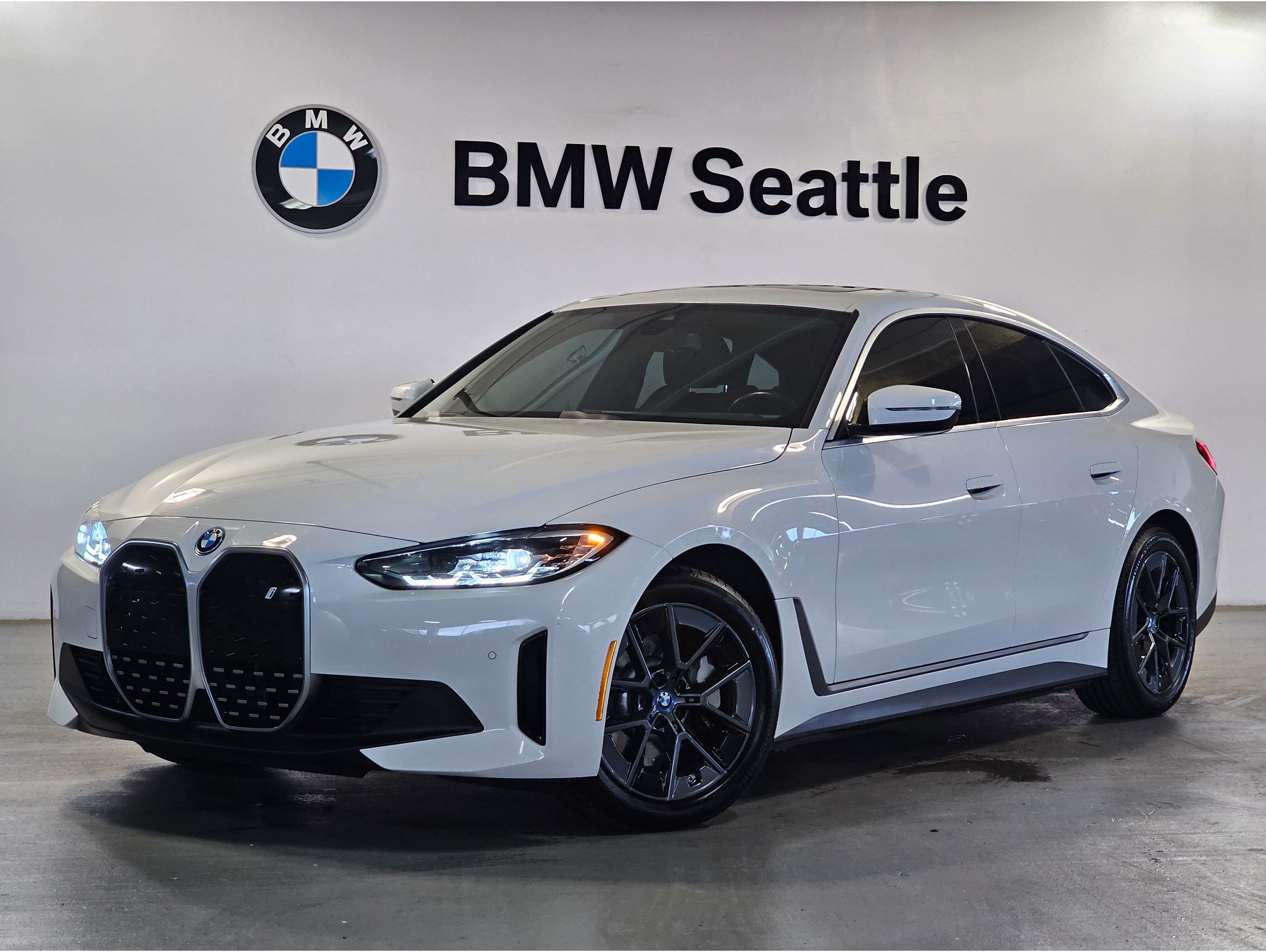 2023 BMW i4