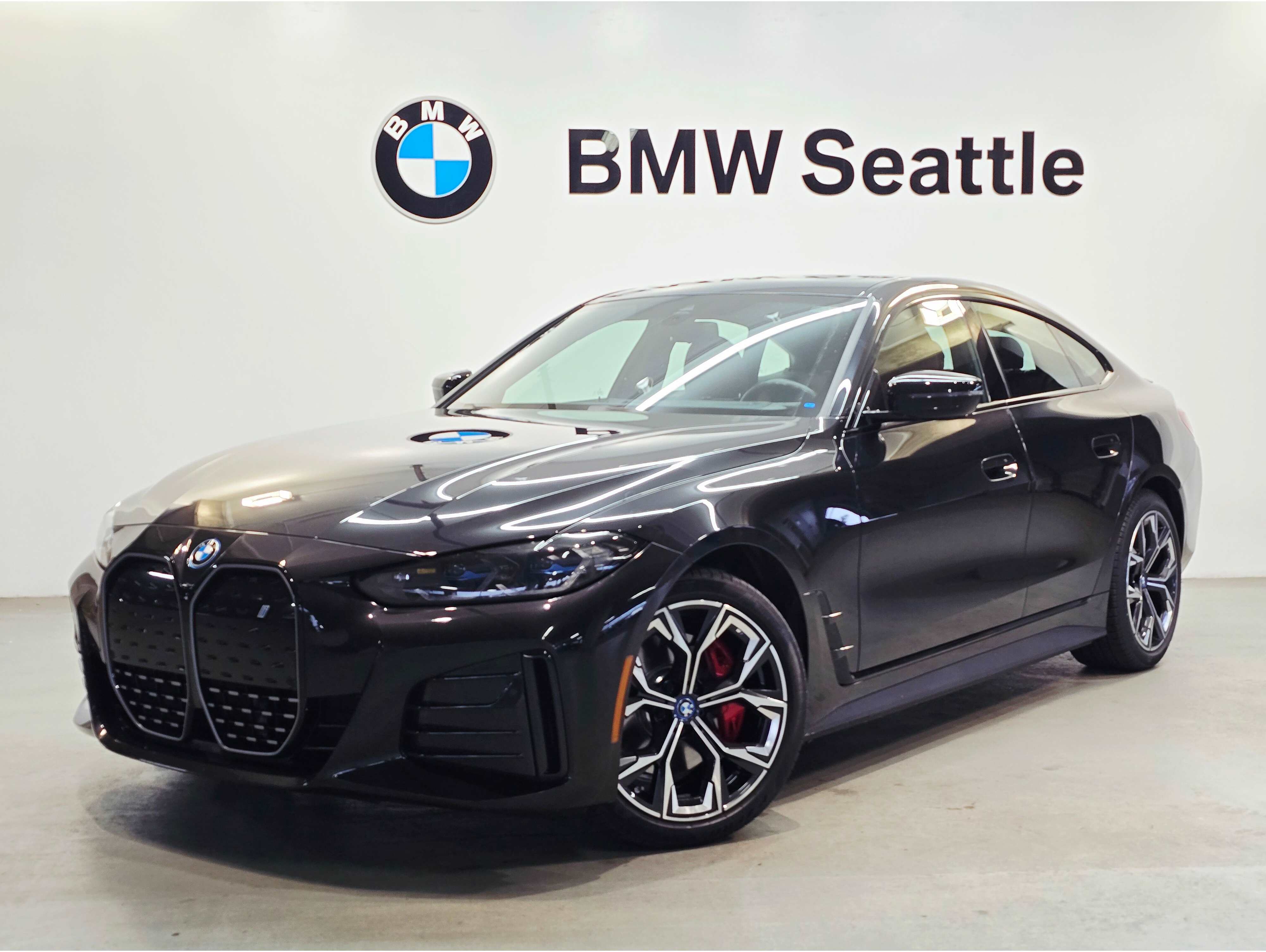 2023 BMW i4 40's photo