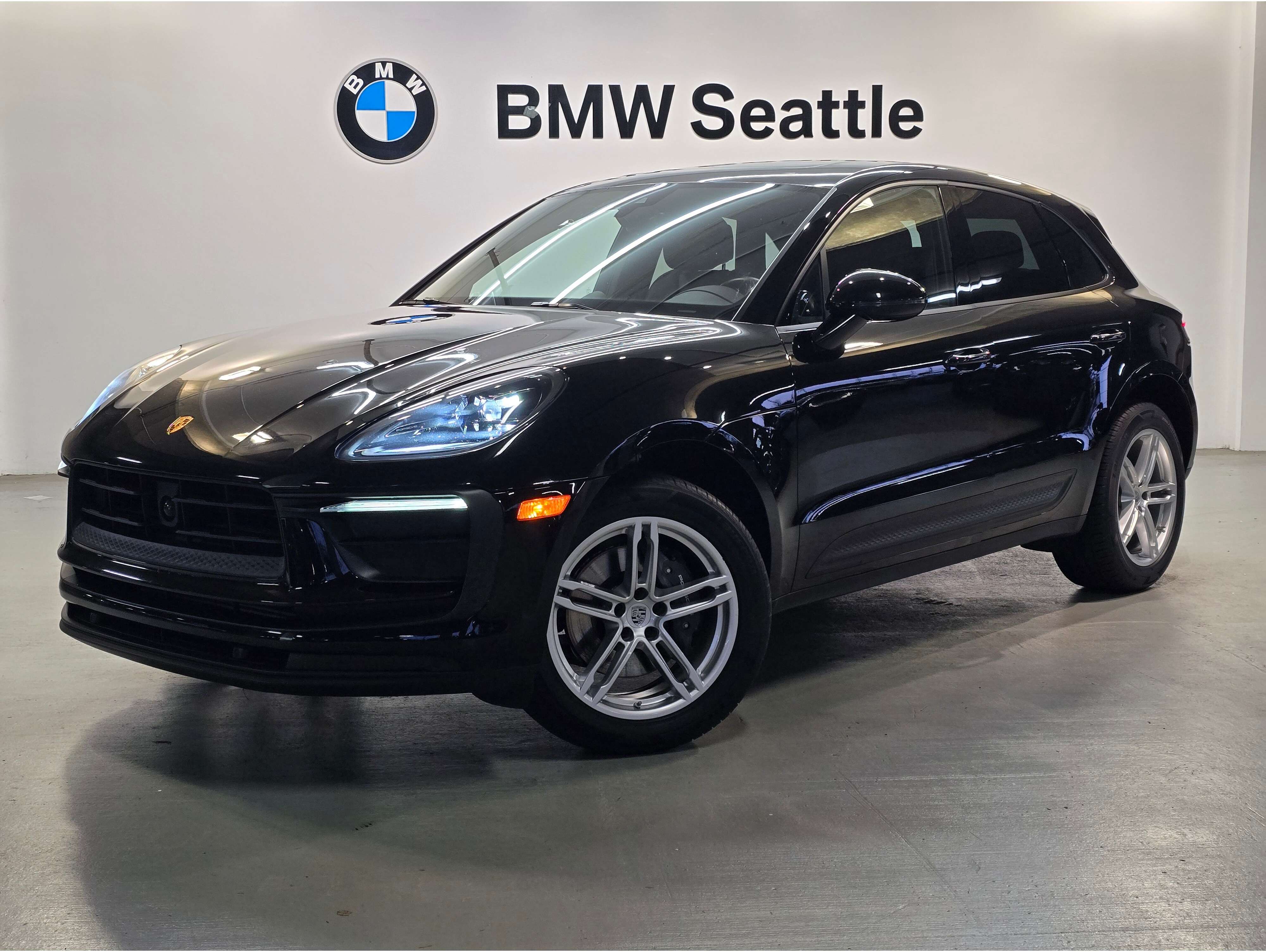 2024 Porsche Macan T