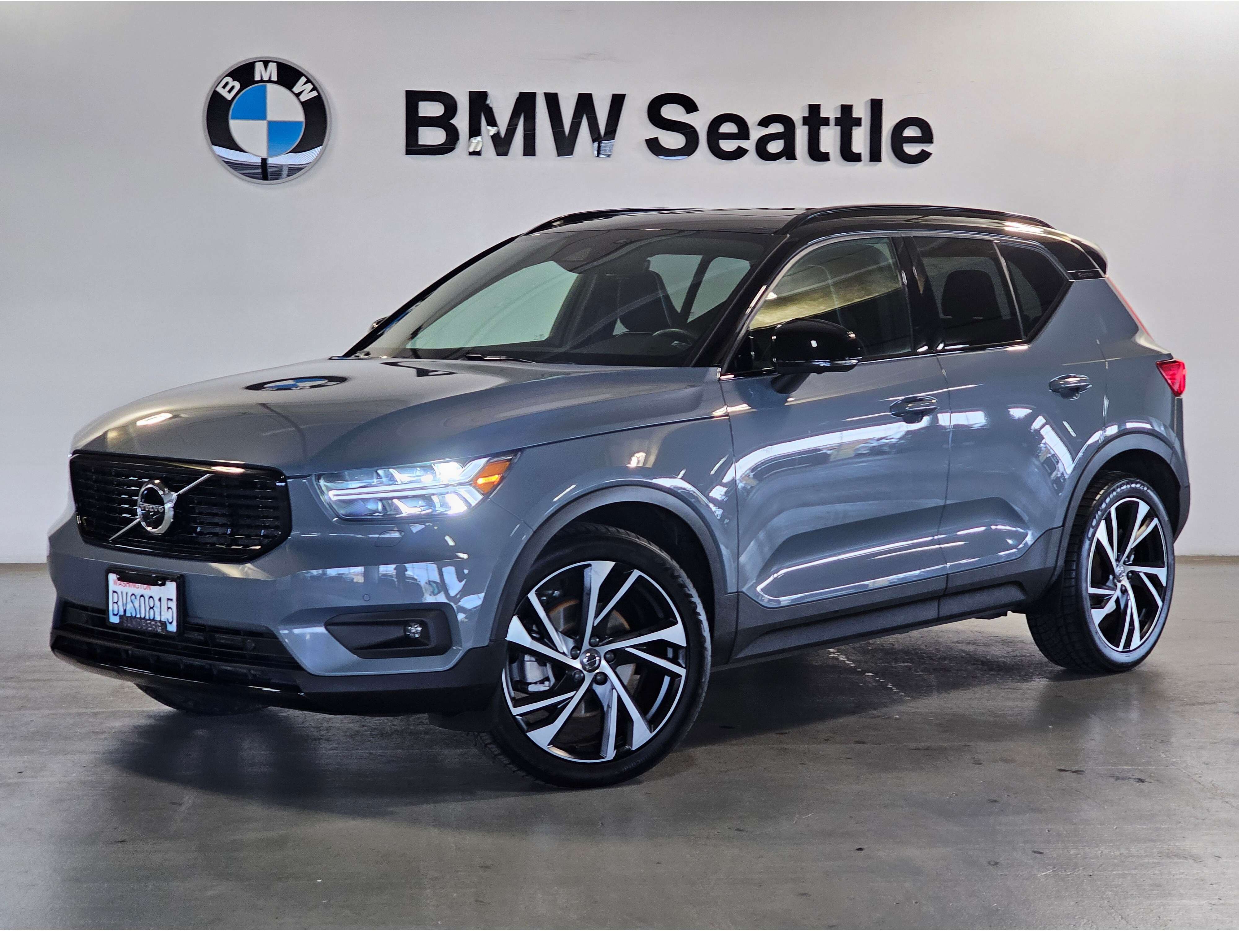 2020 Volvo XC40 R-Design