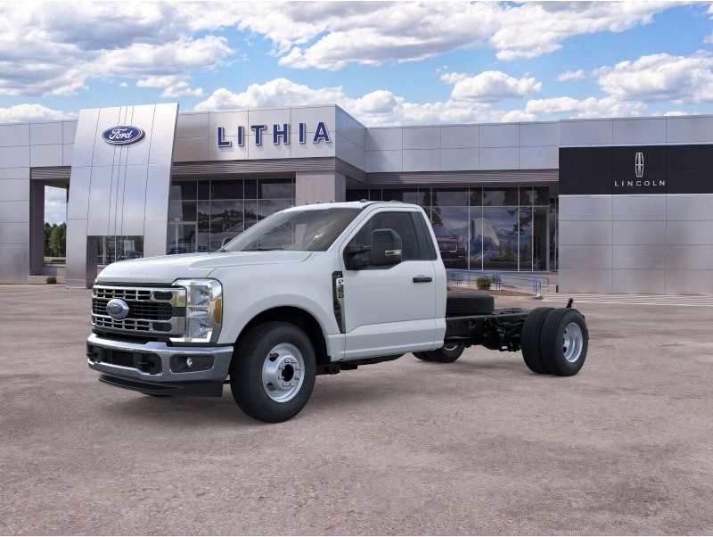 2026 Ford F-350 Super Duty Chassis Cab