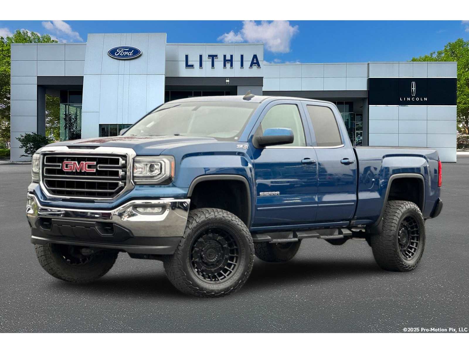 2019 GMC Sierra 1500 Limited SLE's photo