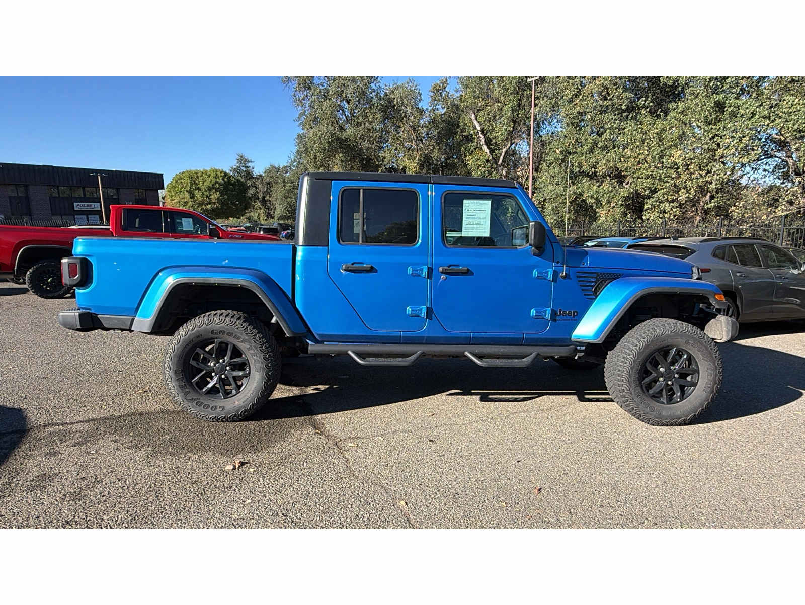 2023 Jeep Gladiator