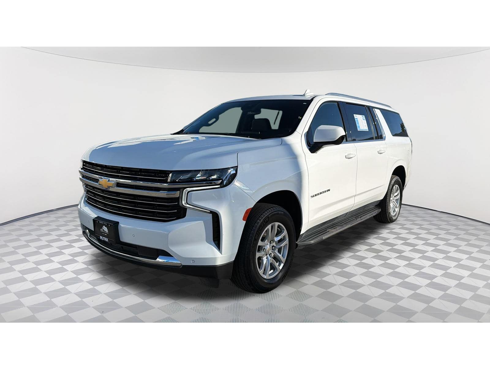 2024 Chevrolet Suburban LT's photo