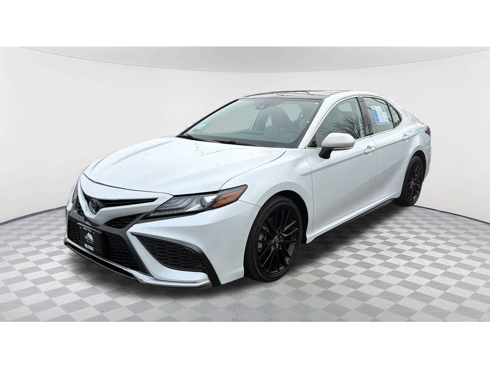 2022 Toyota Camry XSE's photo