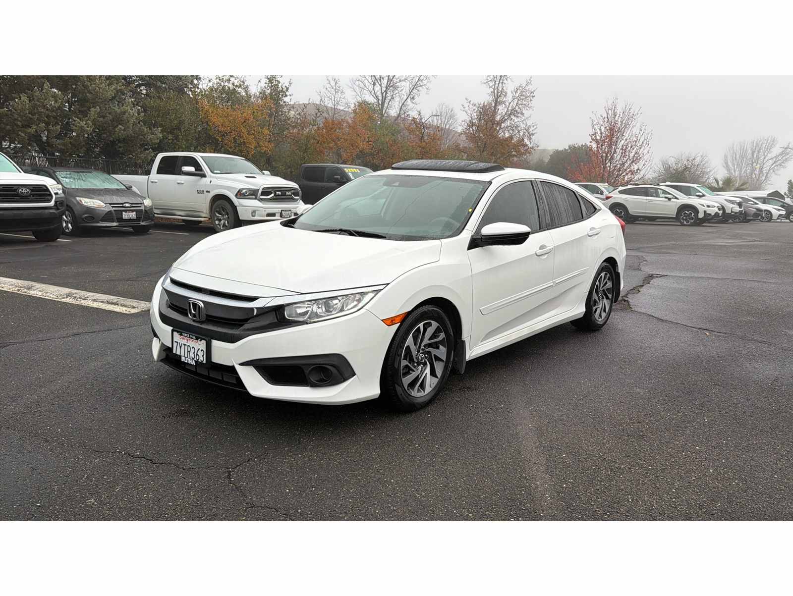 2017 Honda Civic EX's photo