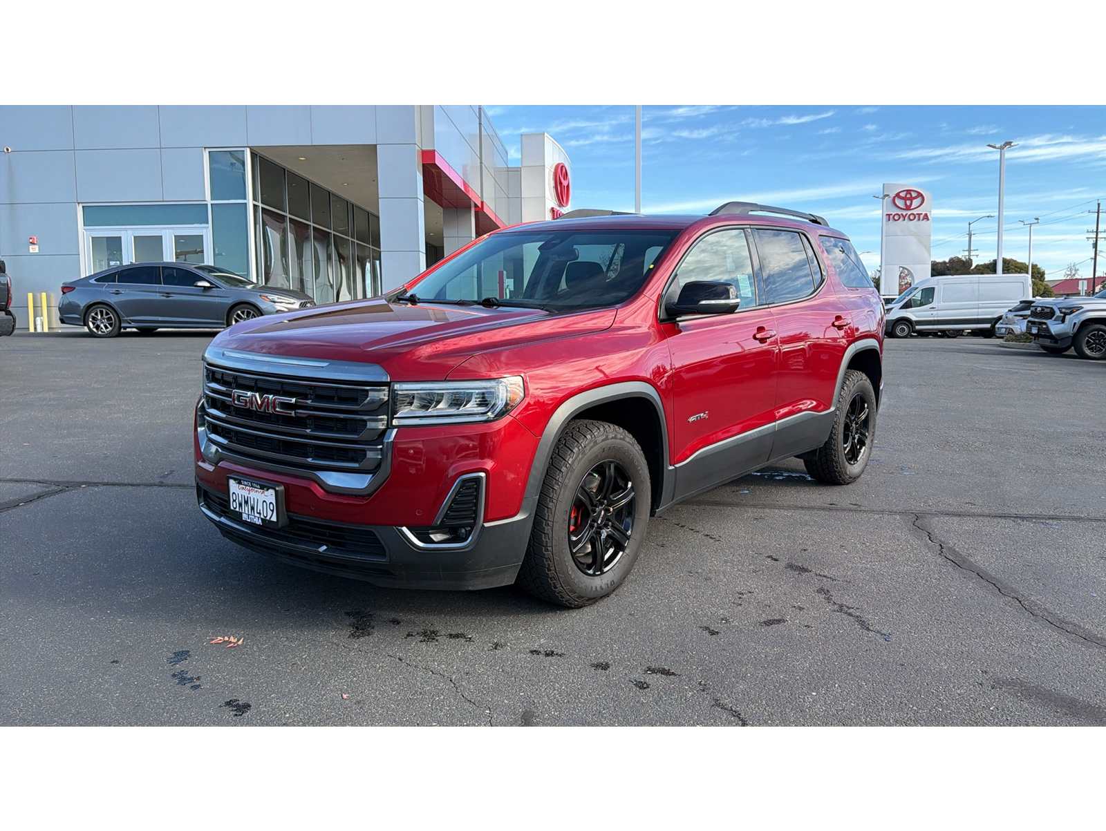 2021 GMC Acadia AT4's photo