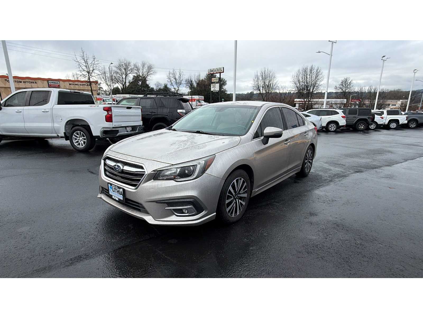 2018 Subaru Legacy Premium's photo