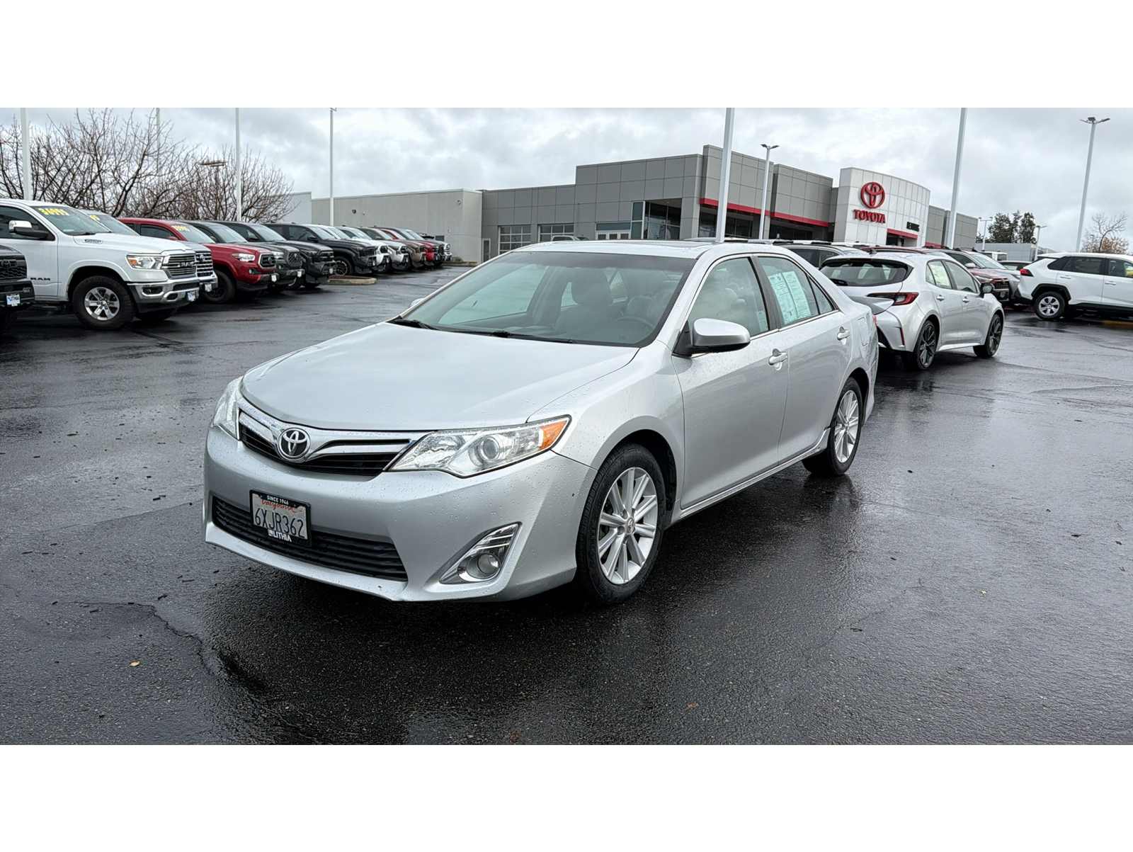 2012 Toyota Camry XLE's photo