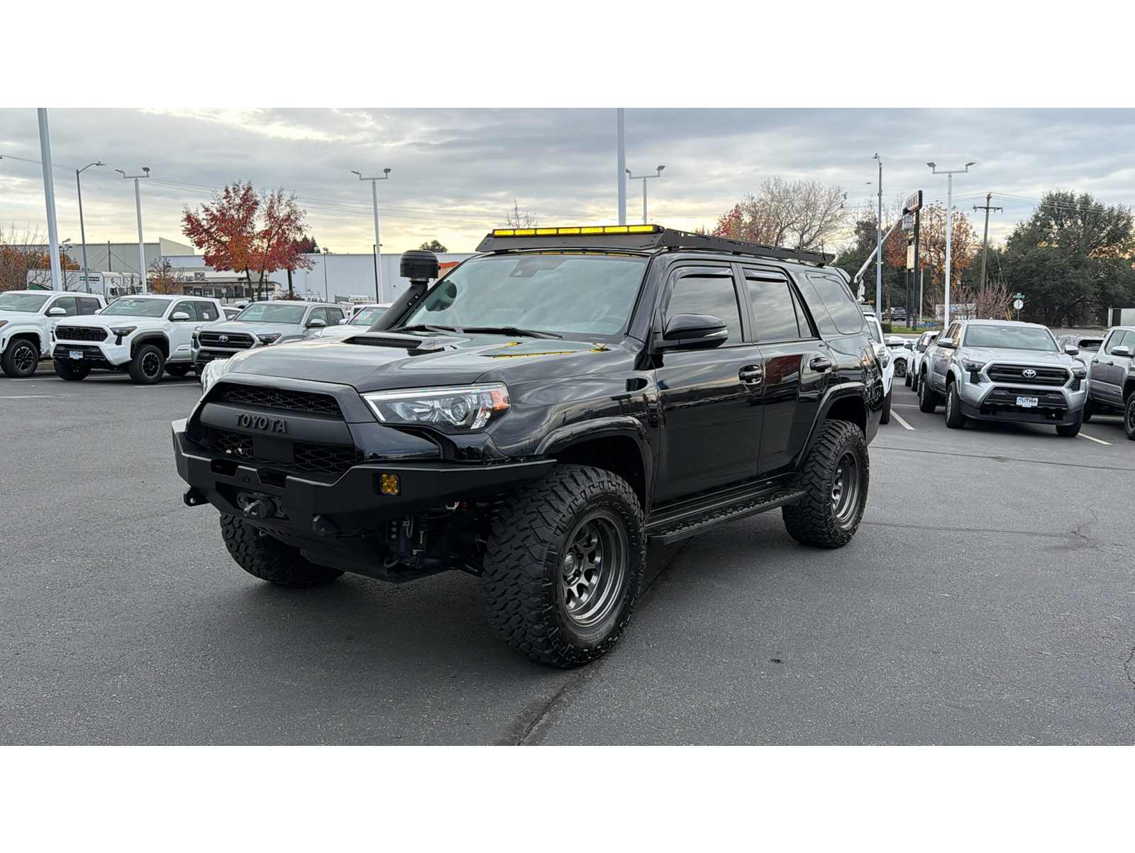 2023 Toyota 4Runner TRD Off-Road Premium's photo