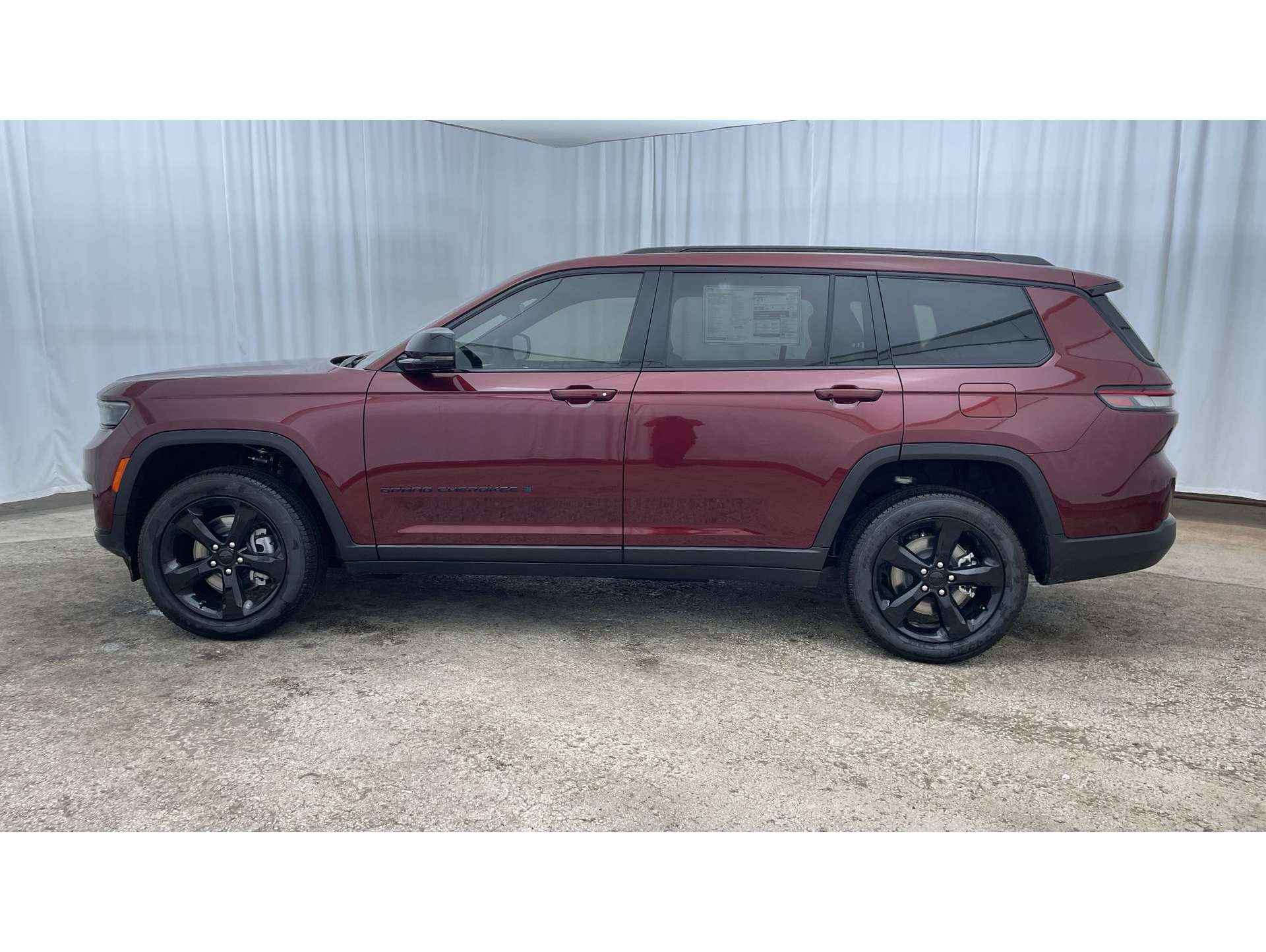 2025 Jeep Grand Cherokee L Limited's photo