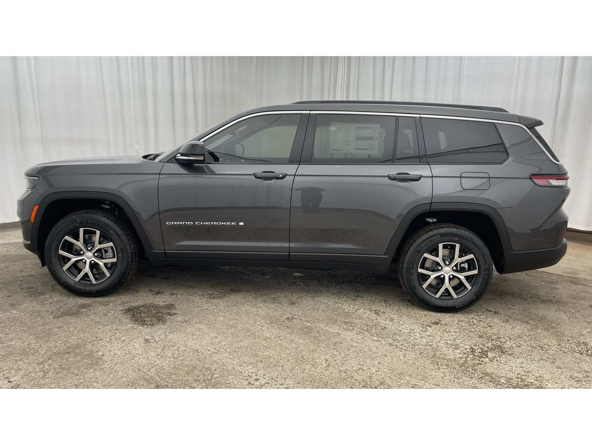 2025 Jeep Grand Cherokee L Limited's photo