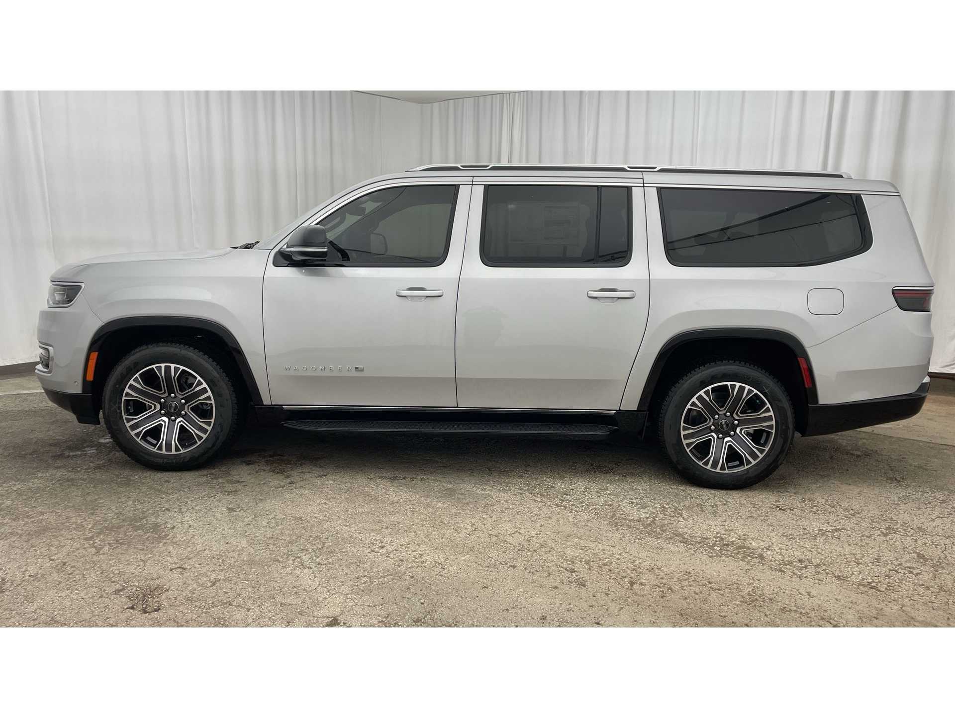 2025 Jeep Wagoneer L Series I's photo