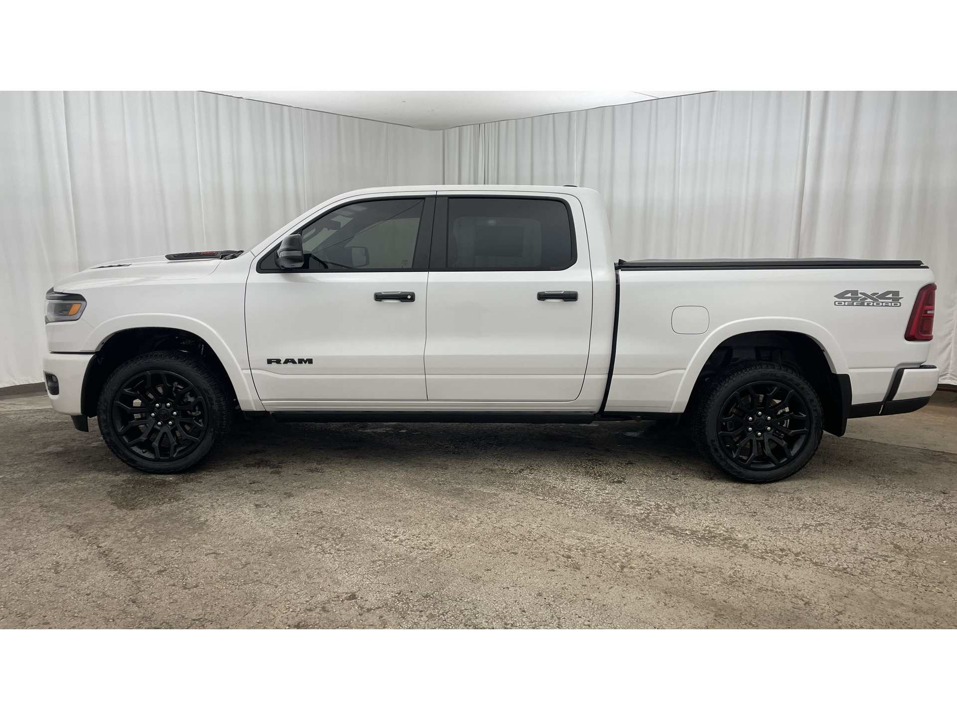 2026 RAM Ram 1500 Pickup Limited's photo