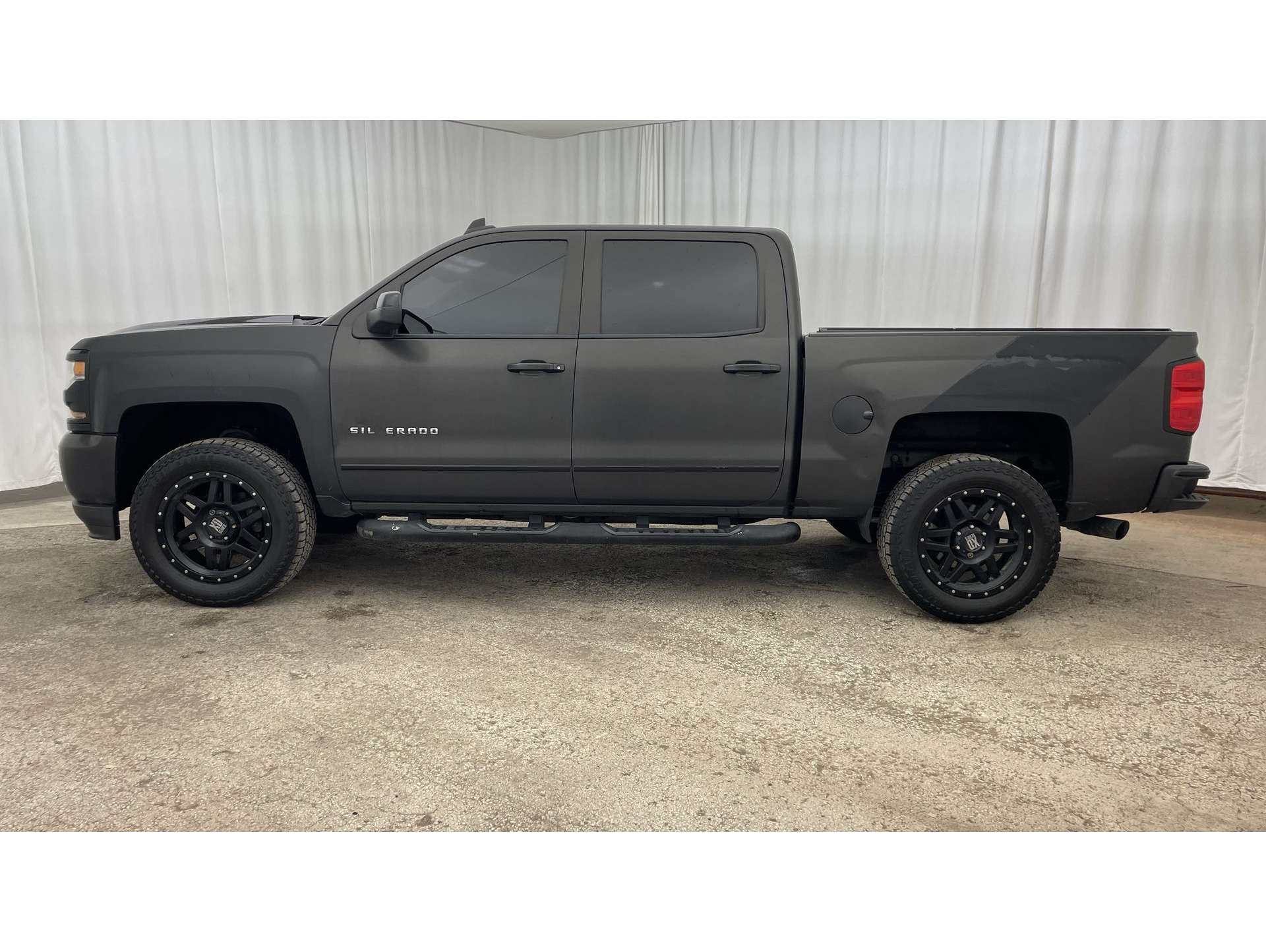 2017 Chevrolet Silverado 1500 LT's photo
