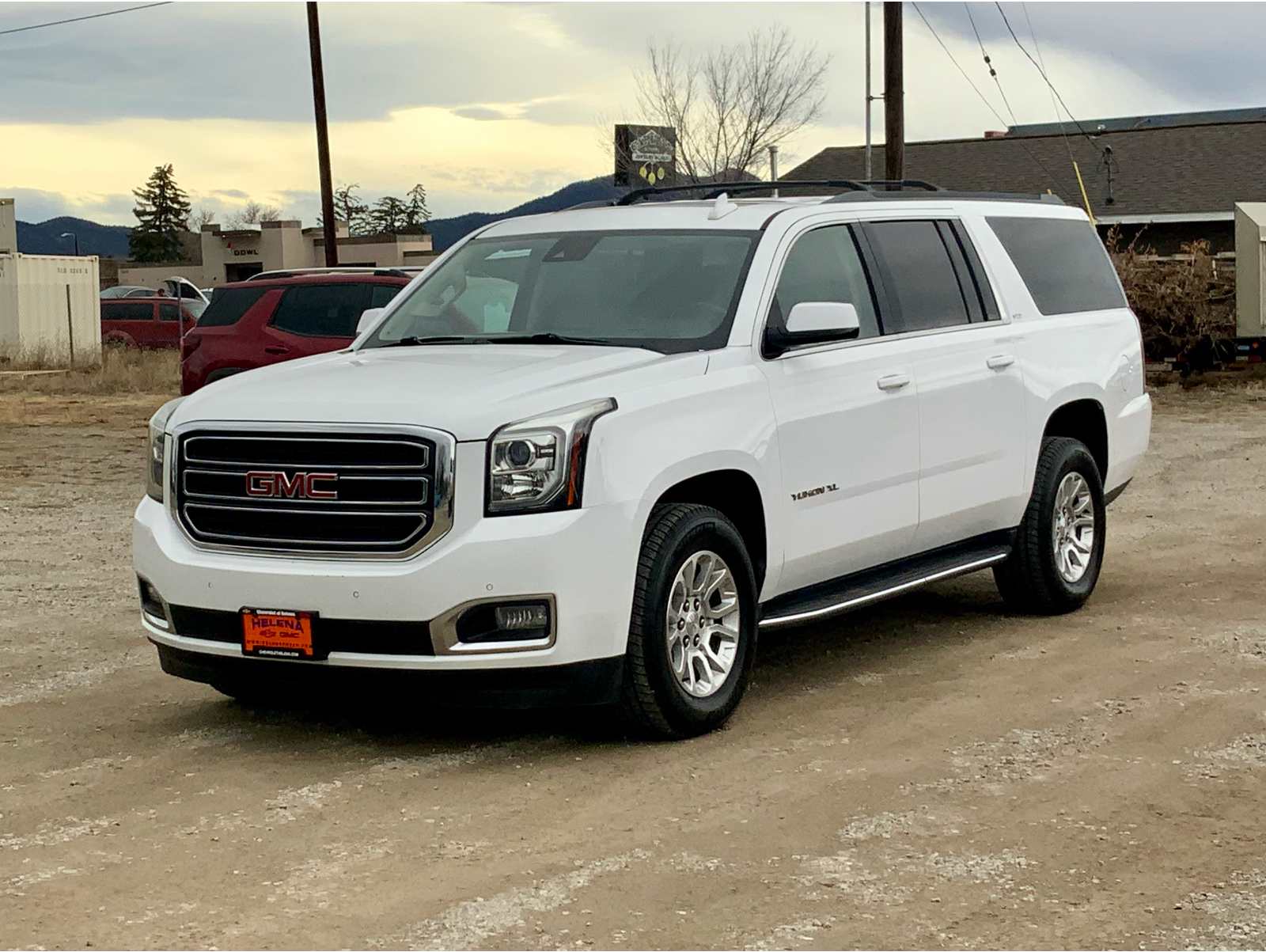2019 GMC Yukon SLT's photo
