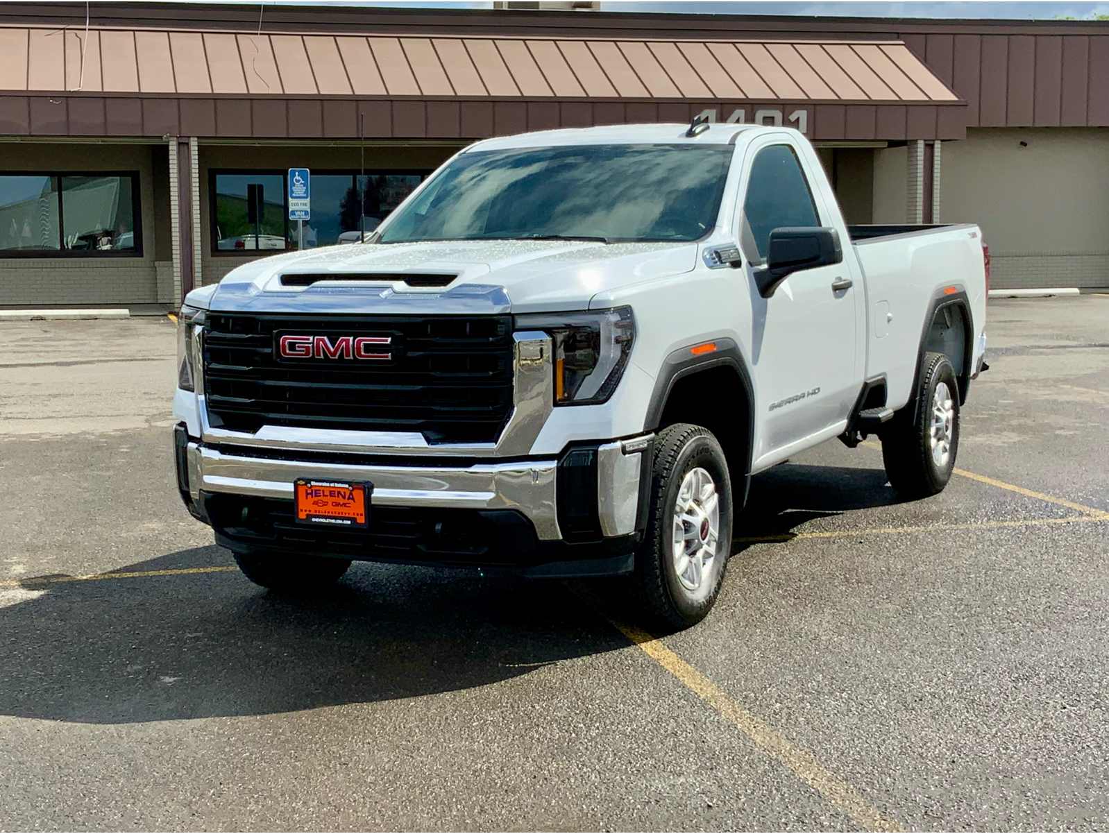 2025 GMC Sierra 2500HD Pro's photo