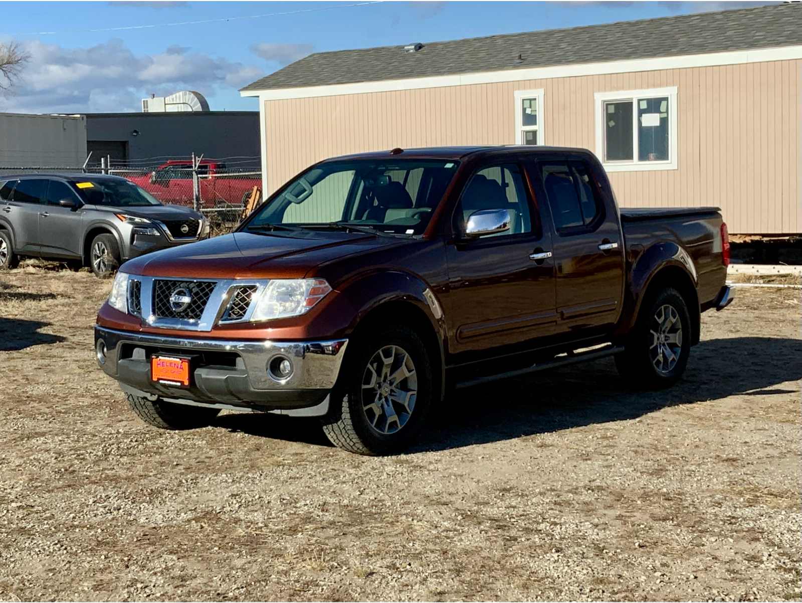 2018 Nissan Frontier SL's photo