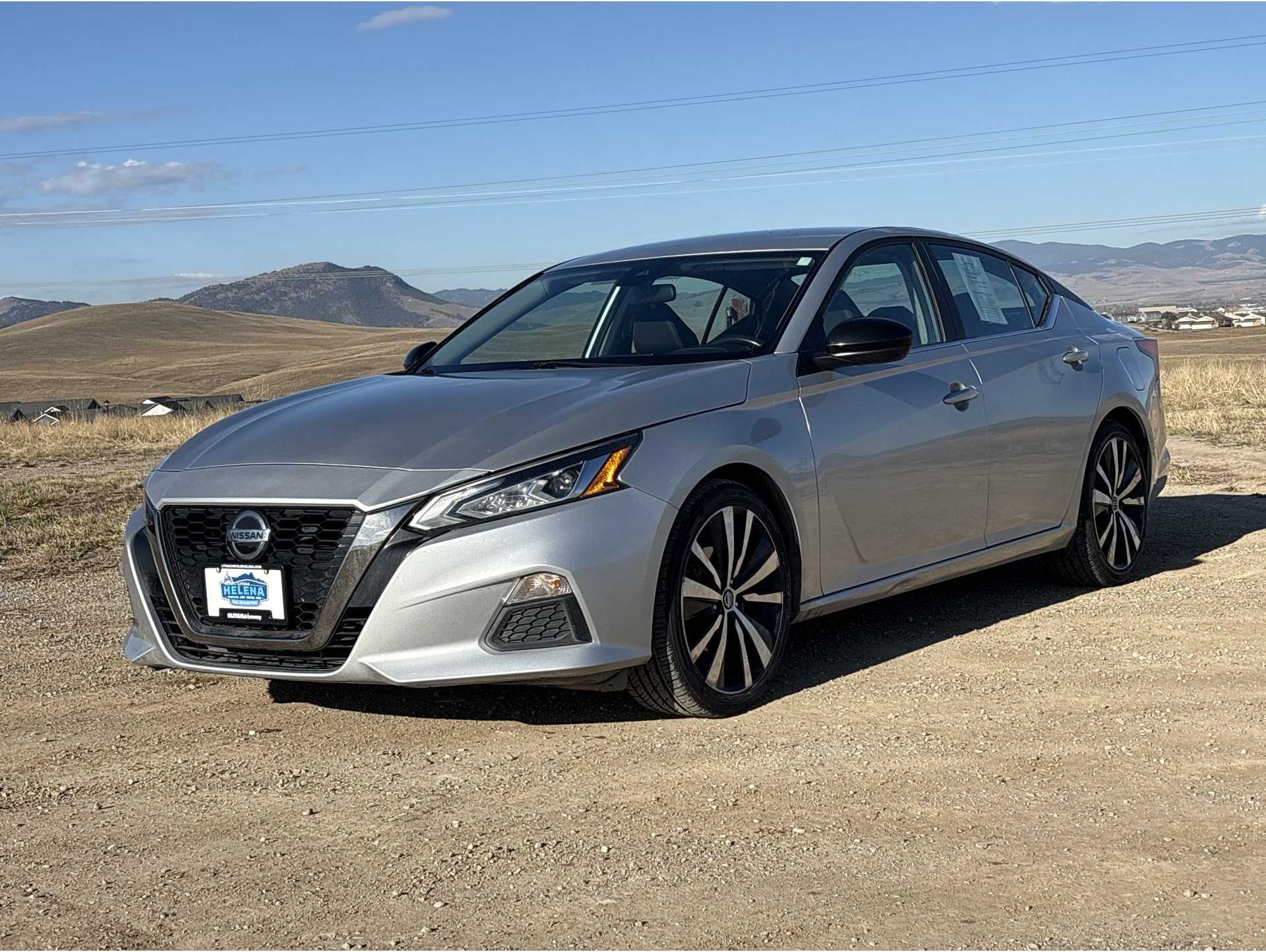 2022 Nissan Altima SR