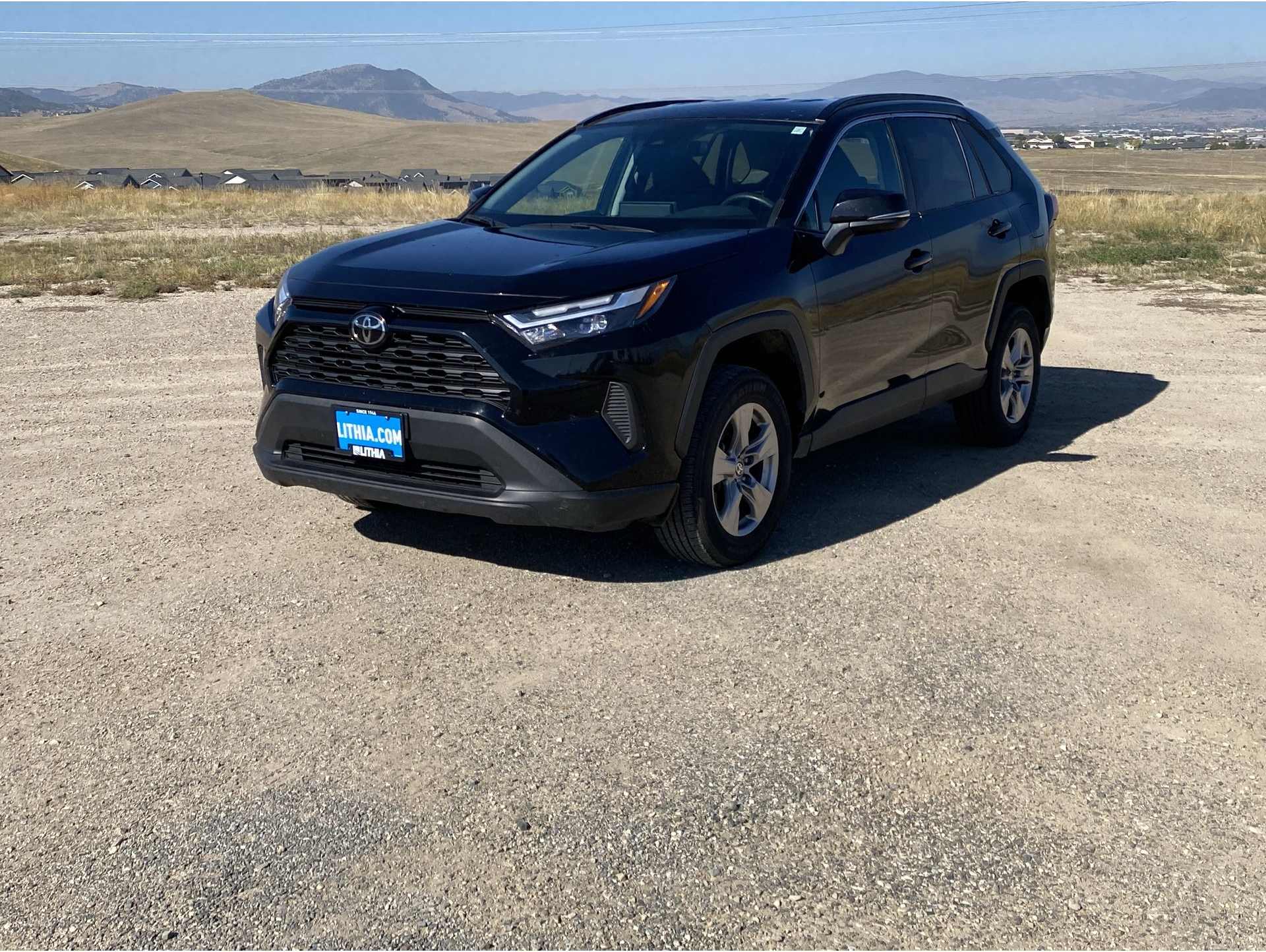2023 Toyota RAV4 XLE's photo