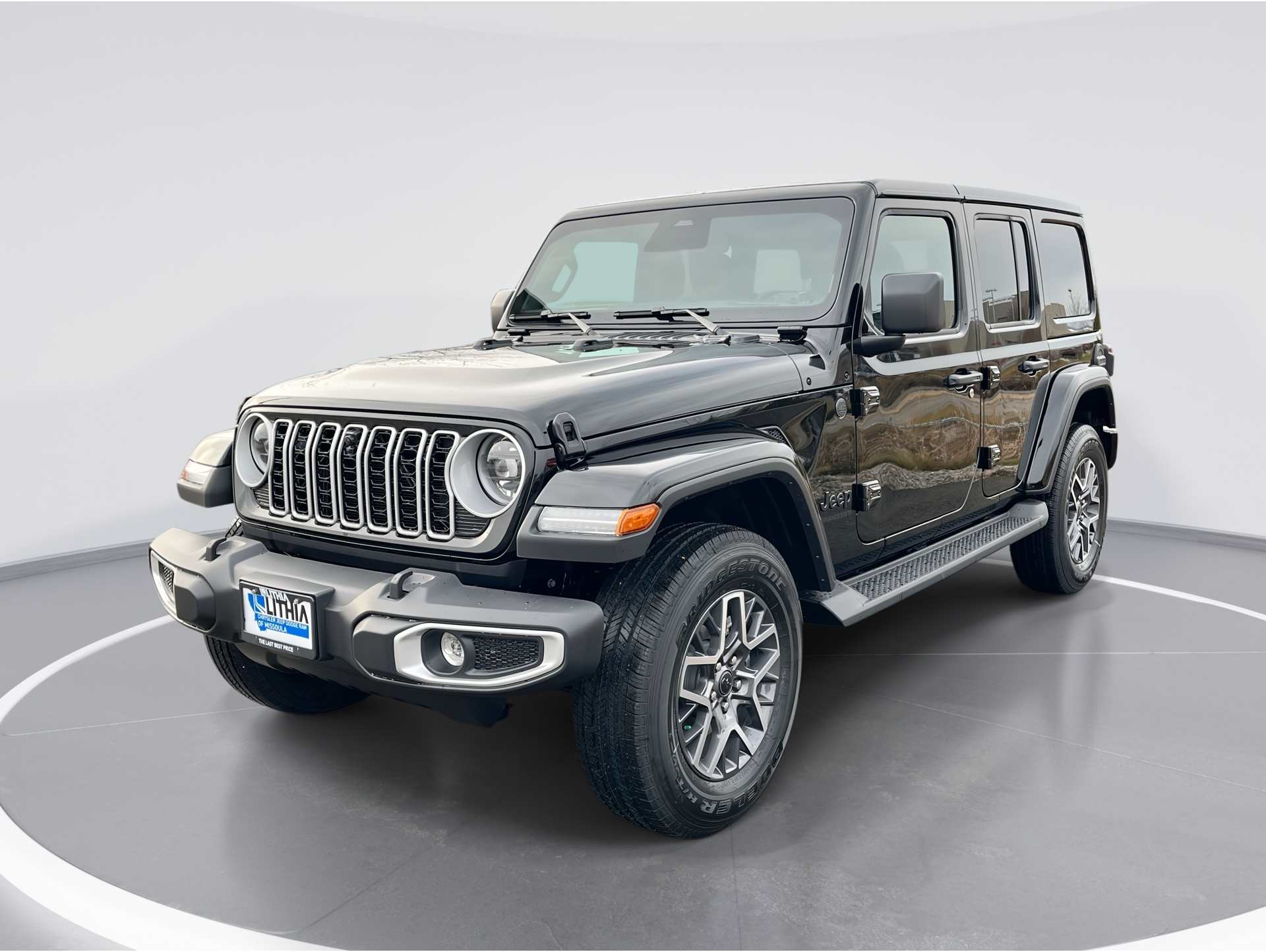 2026 Jeep Wrangler 4-Door Sahara's photo