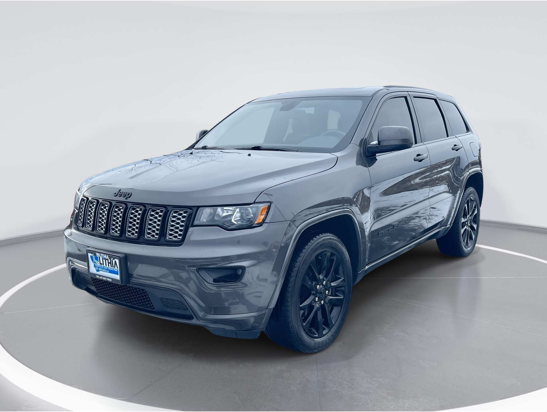2018 Jeep Grand Cherokee Altitude's photo