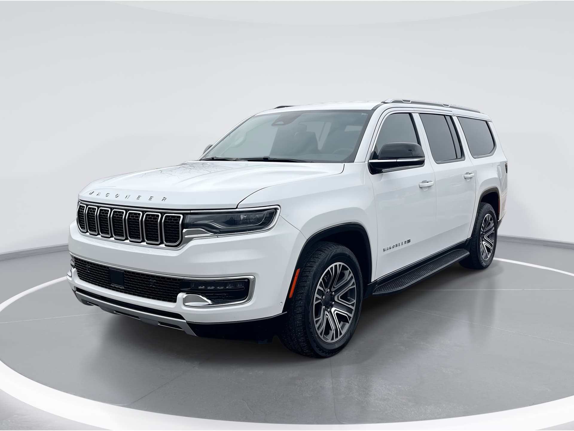 2023 Jeep Wagoneer L Series II's photo