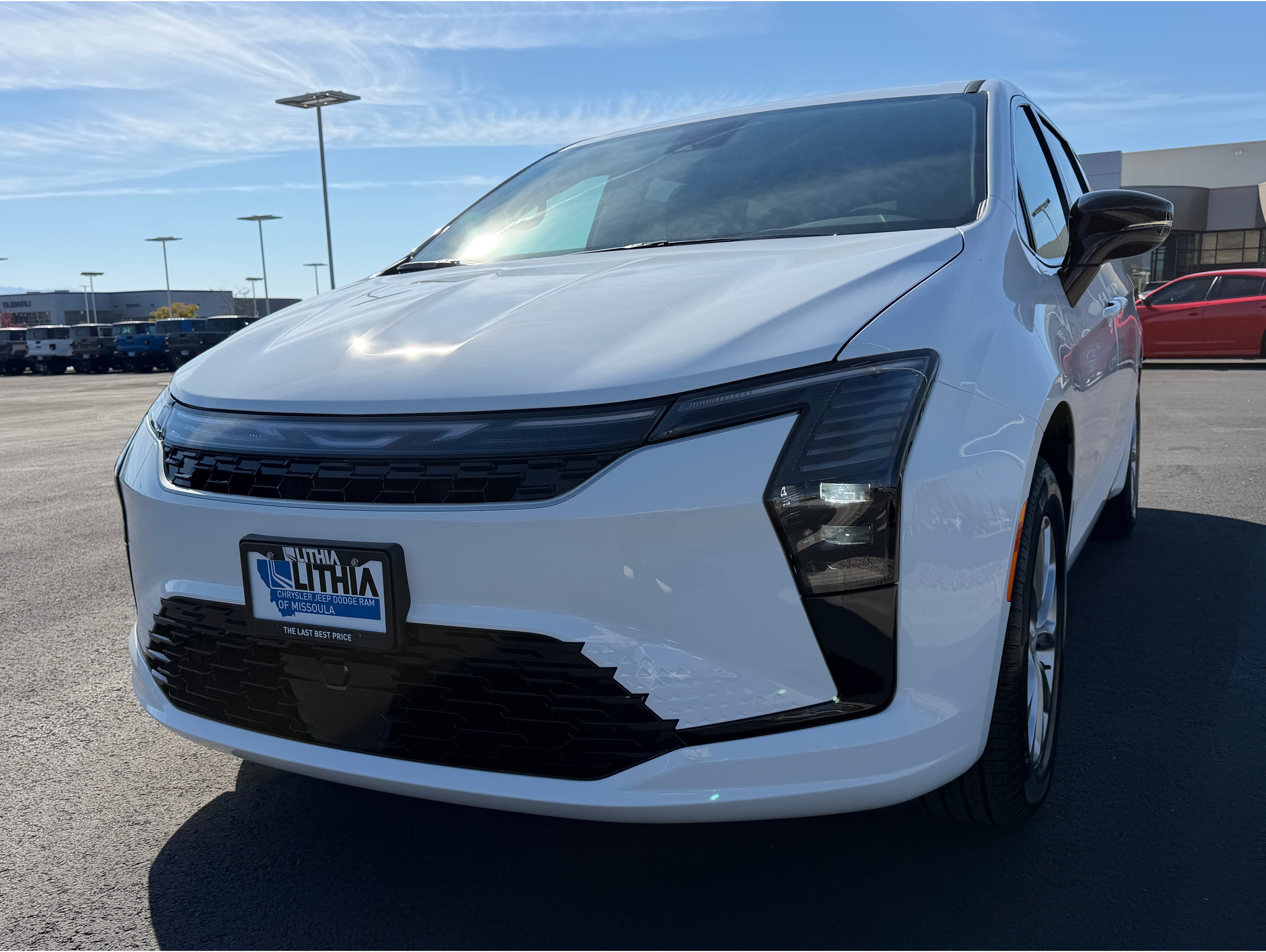 2027 Chrysler Pacifica Select