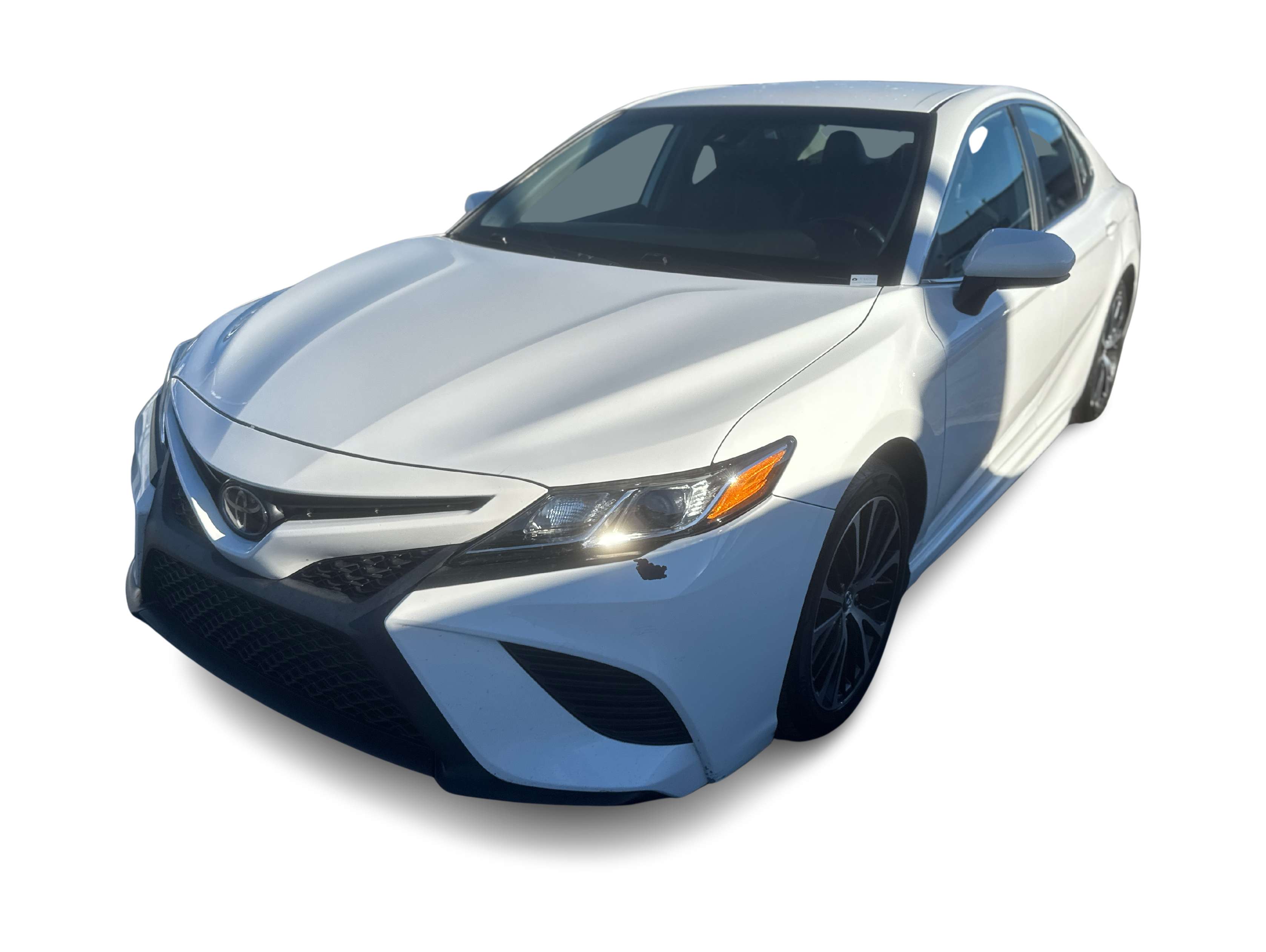 2019 Toyota Camry SE Hero Image