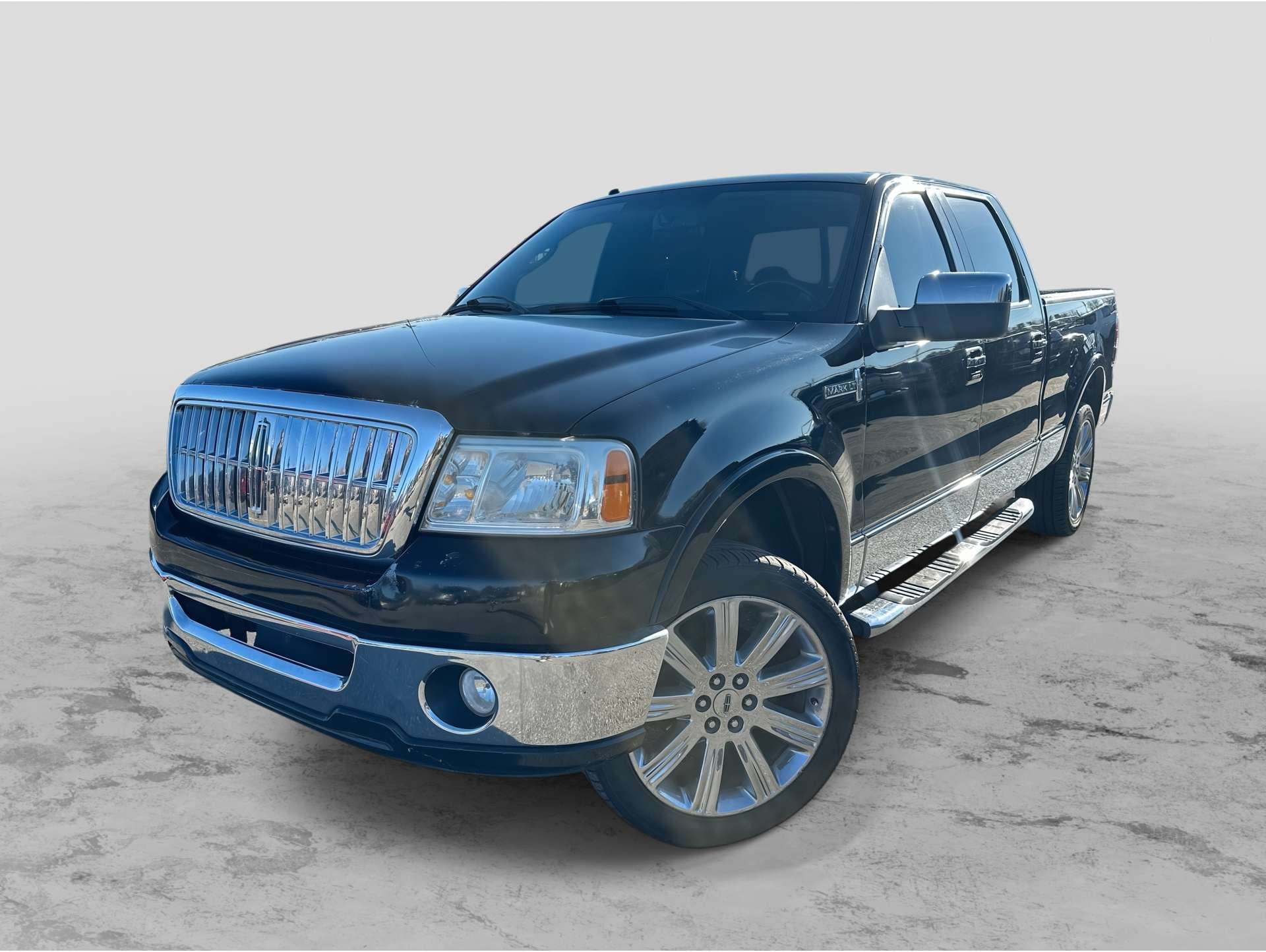 2008 Lincoln Mark LT Base's photo