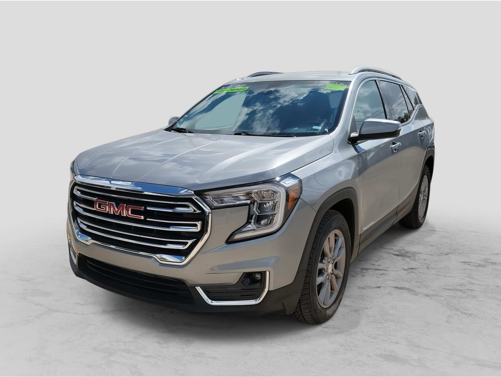 2024 GMC Terrain SLT's photo