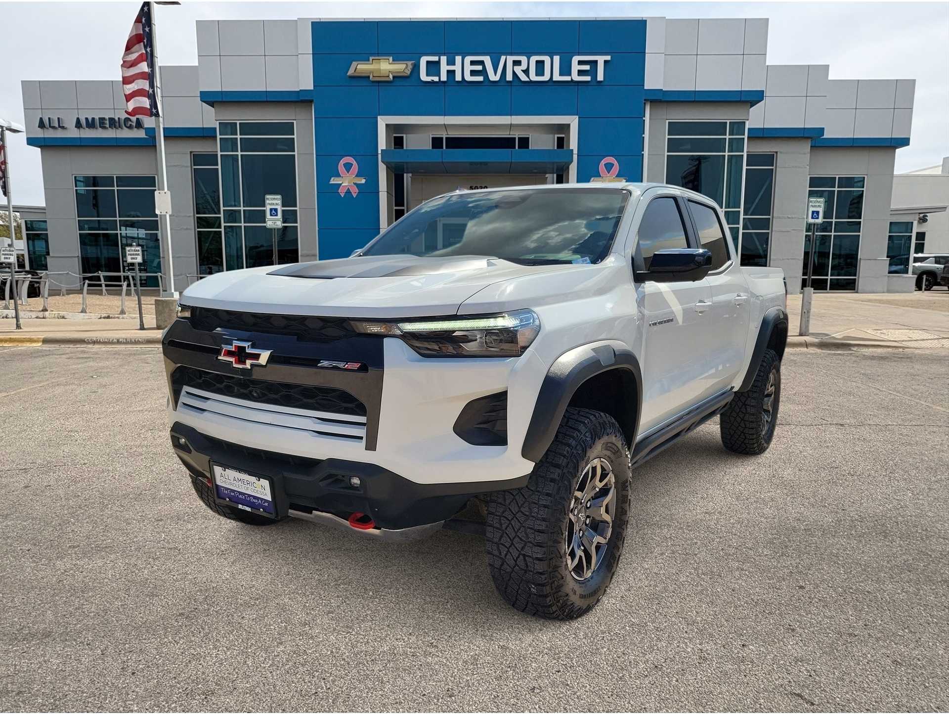2023 Chevrolet Colorado ZR2's photo
