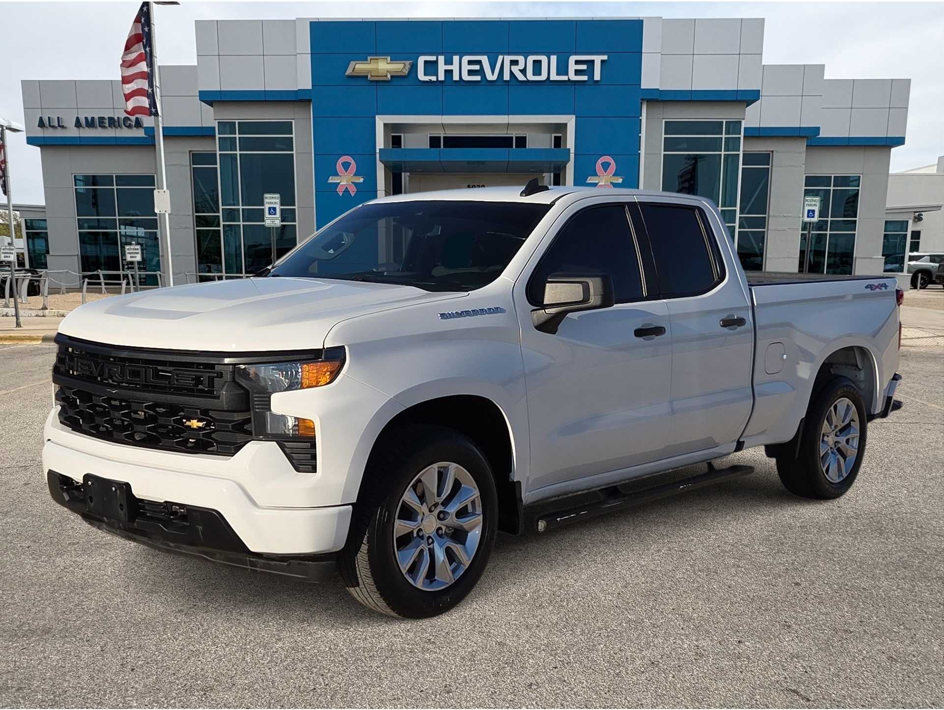 2023 Chevrolet Silverado 1500 Custom
