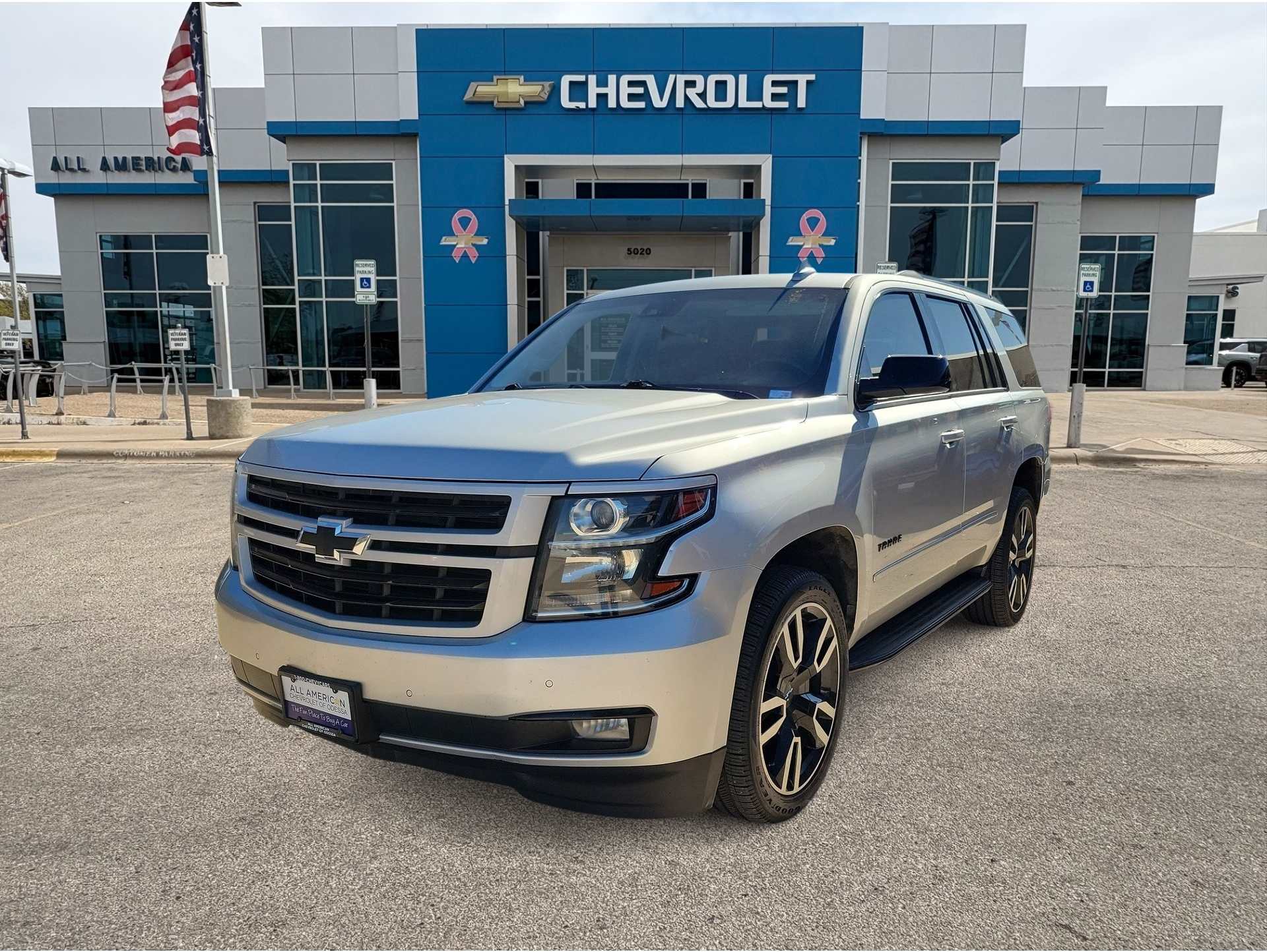 2019 Chevrolet Tahoe Premier's photo